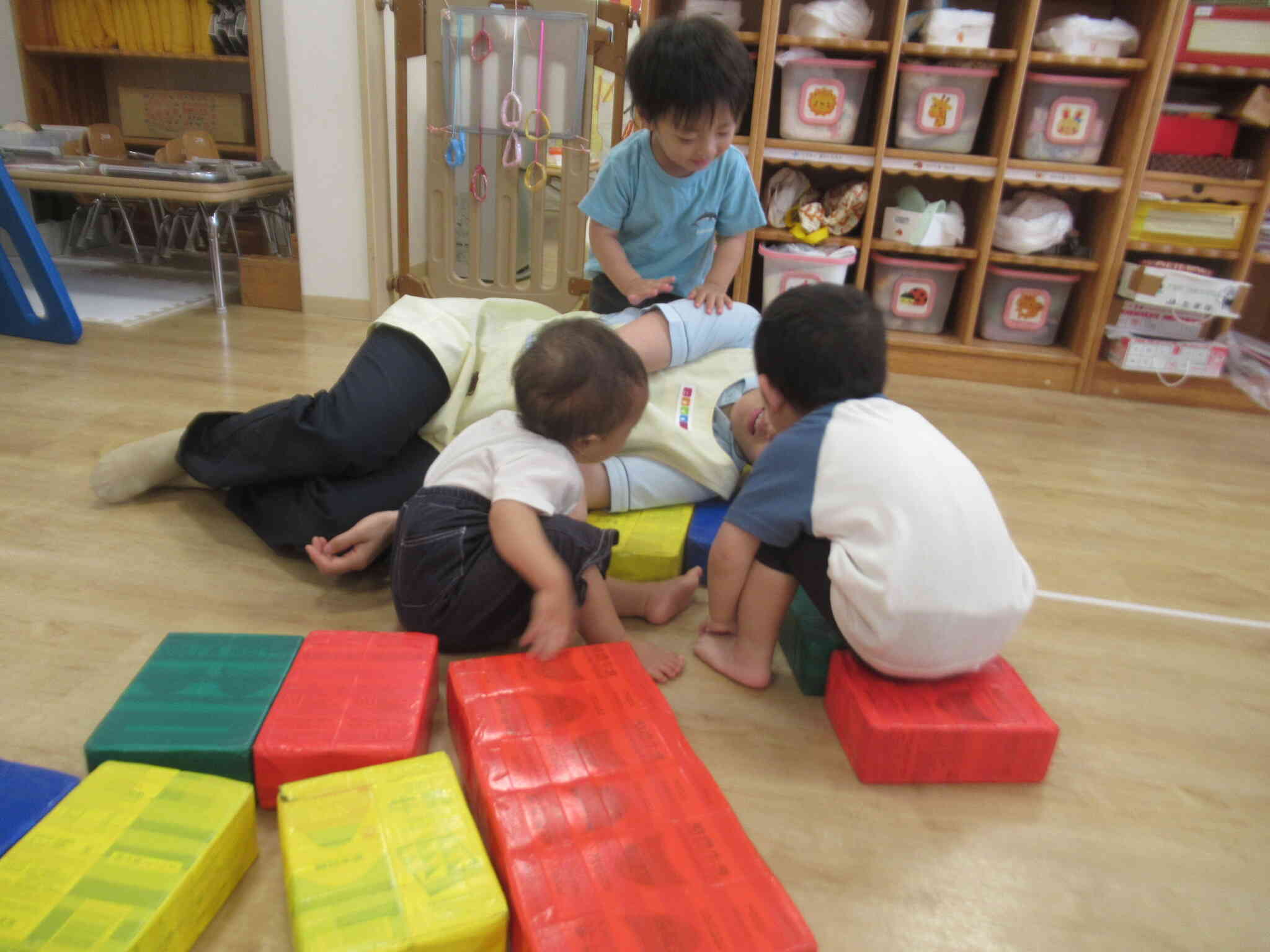 おきてよ せんせい