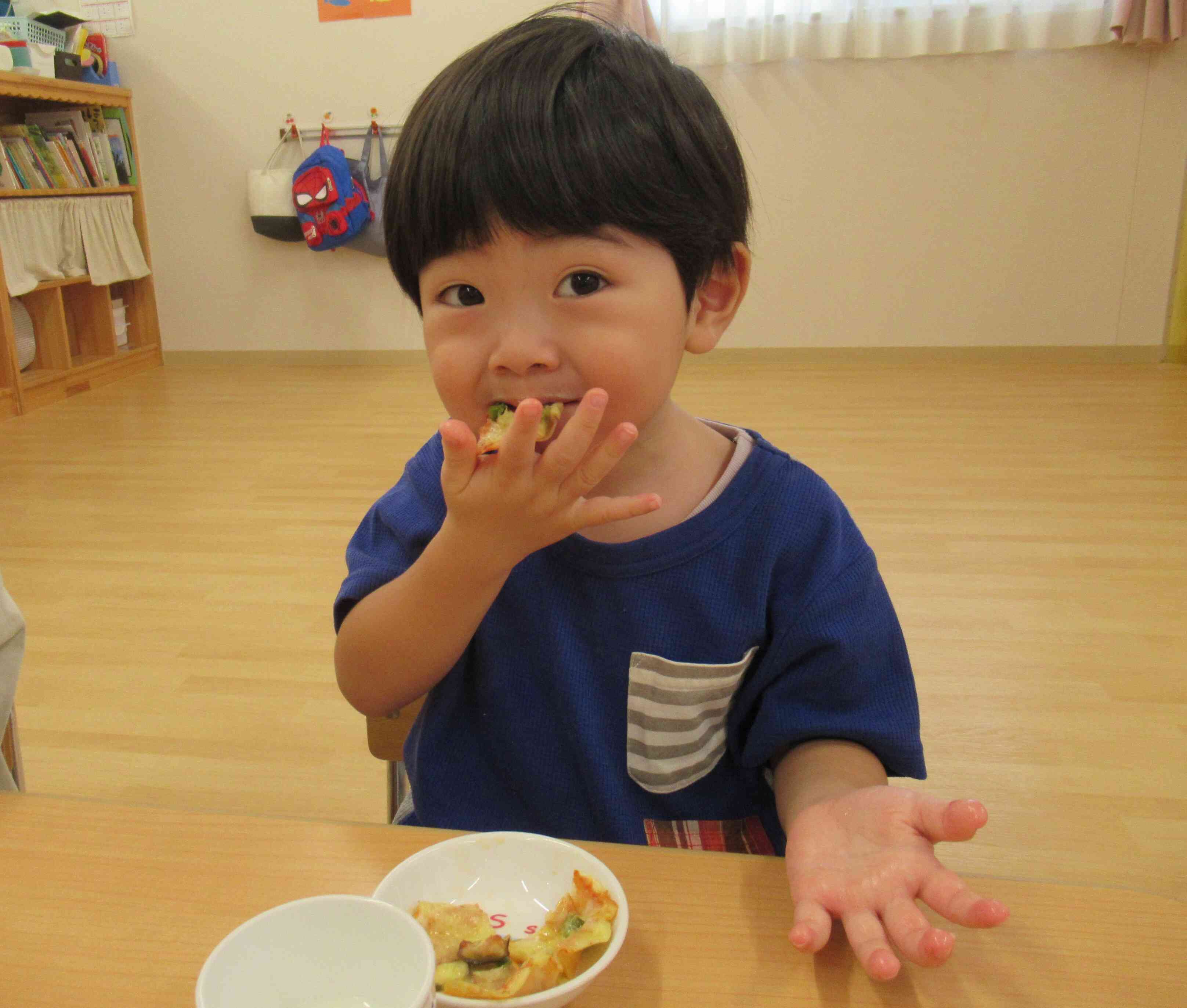 小さいクラスの子たちも食べたよ☆