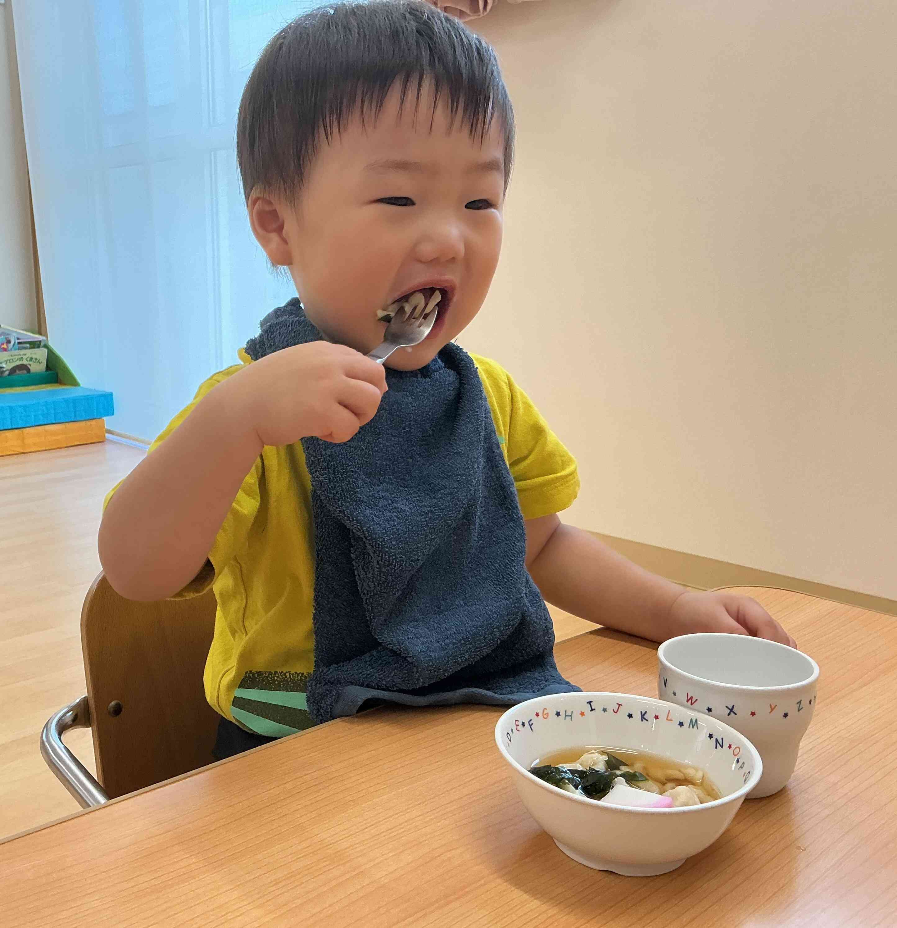 みんなで作ったうどんは「美味しいね」