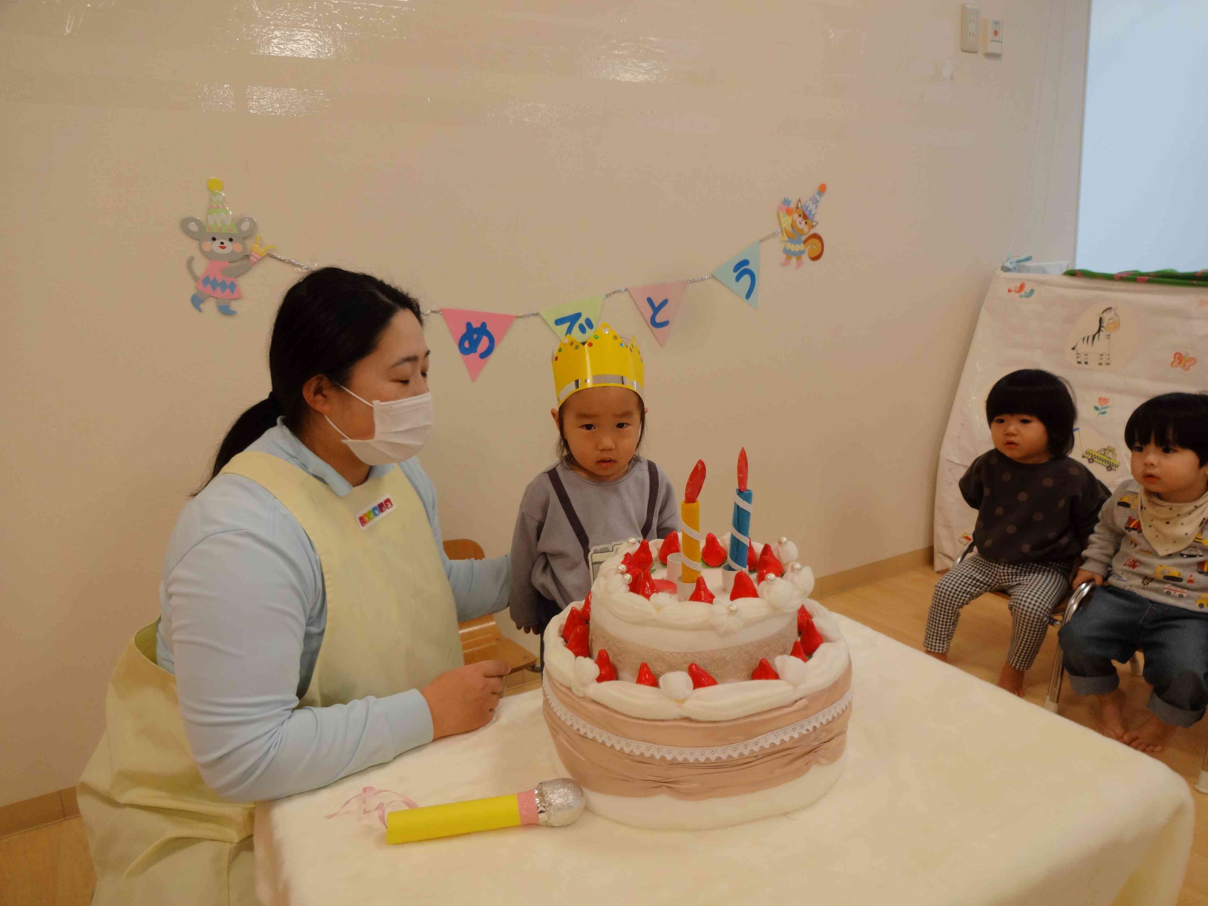 ロウソクにふ～！！