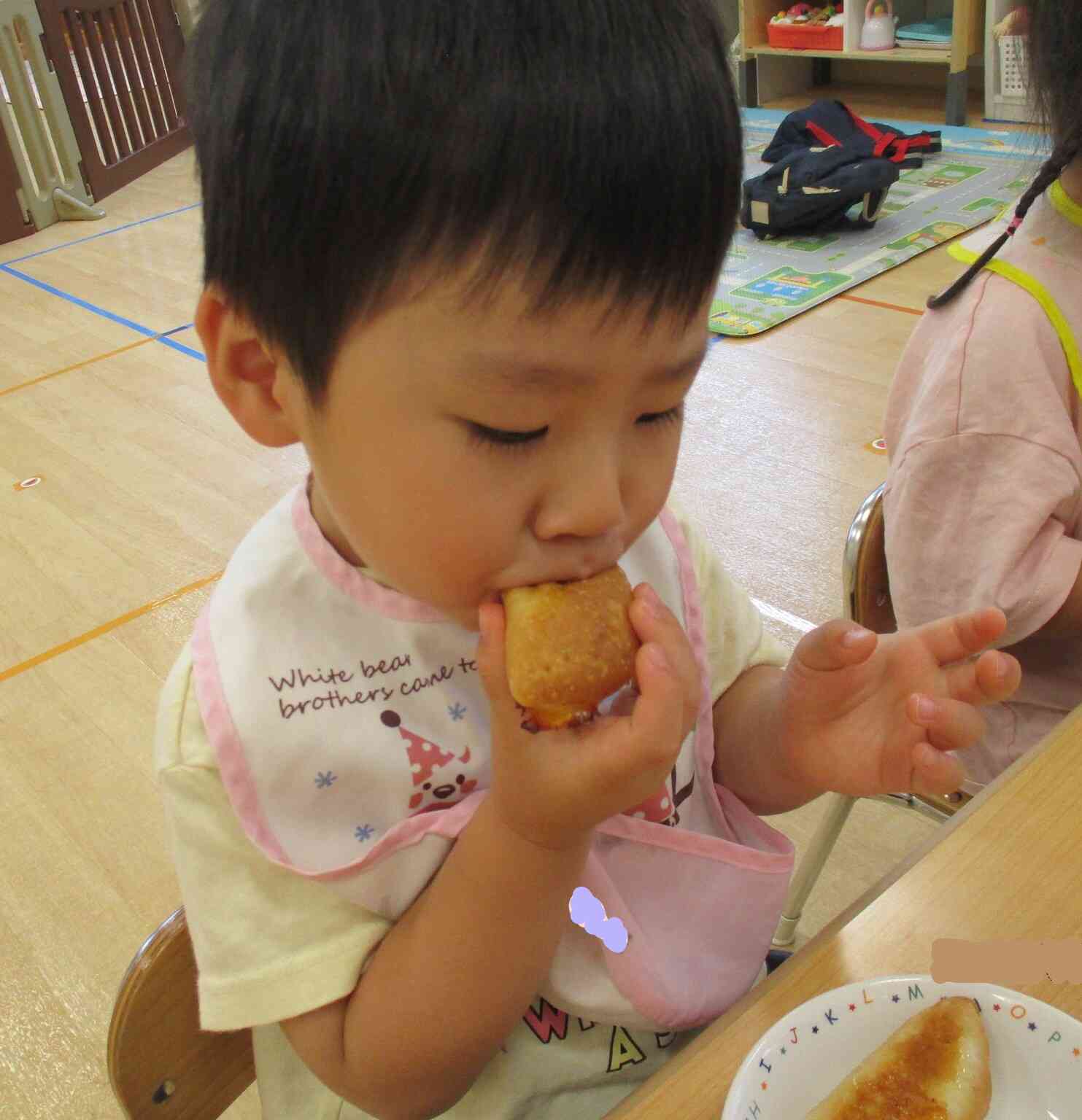 自分たちで作ったおやつは格別に美味しいね！