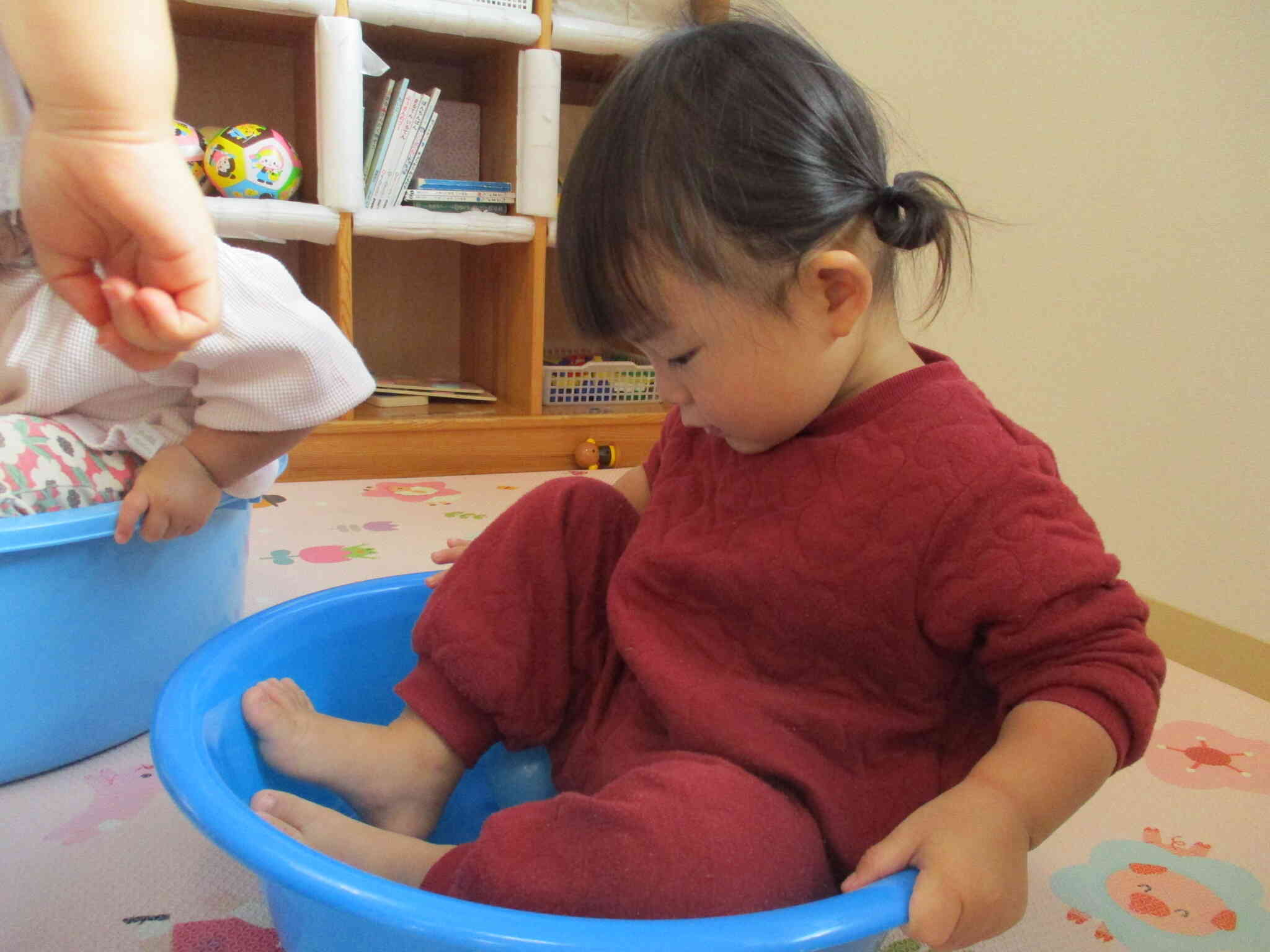 あひる組の様子～ボール遊び～