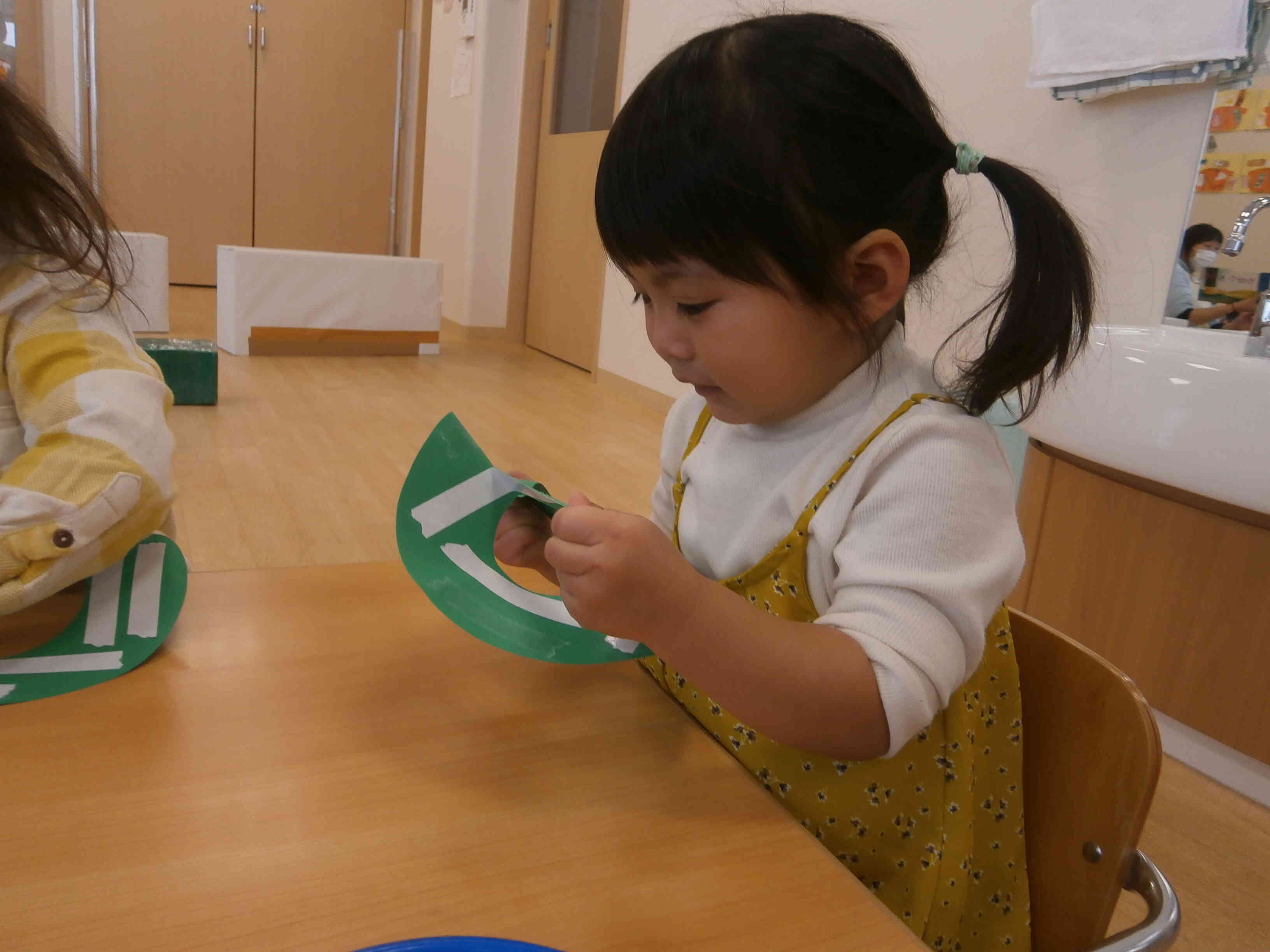 あひる組製作＜クリスマスリース＞