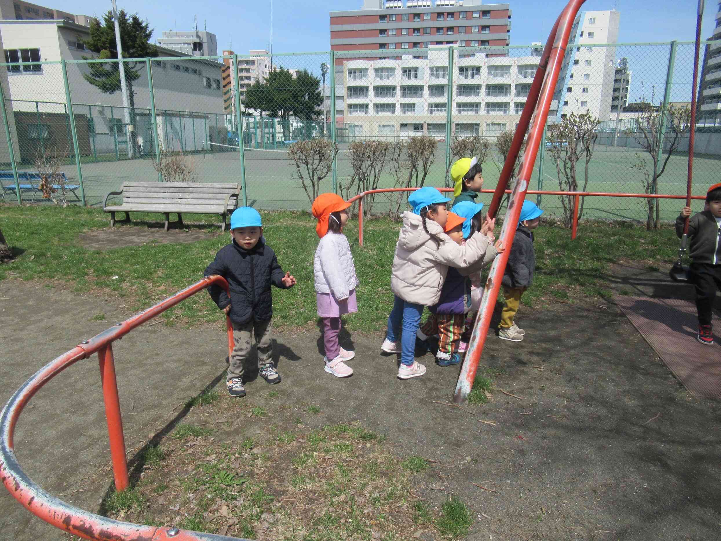 お約束を守って順番待てるよ！