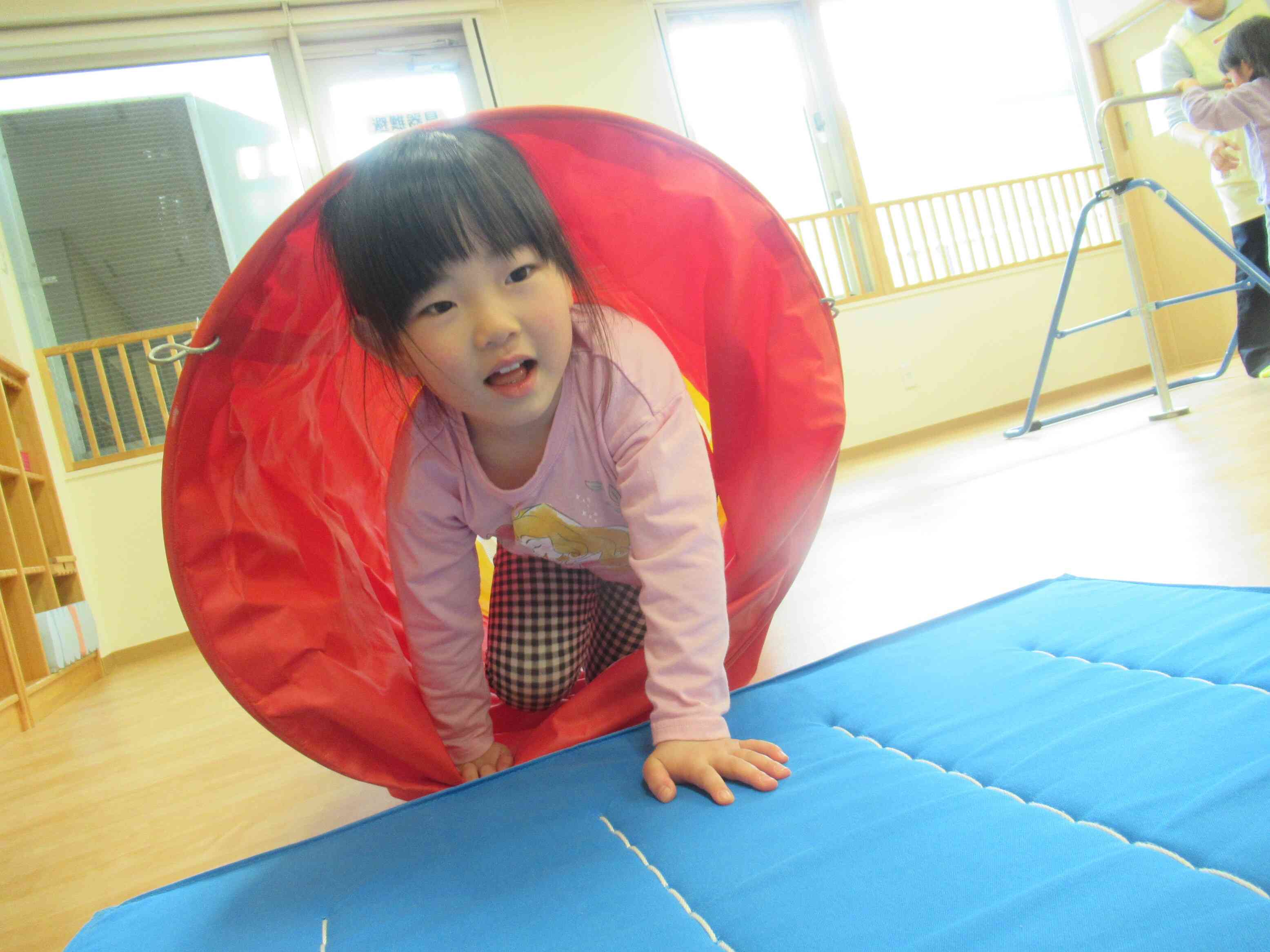 トンネルたのしい～♪