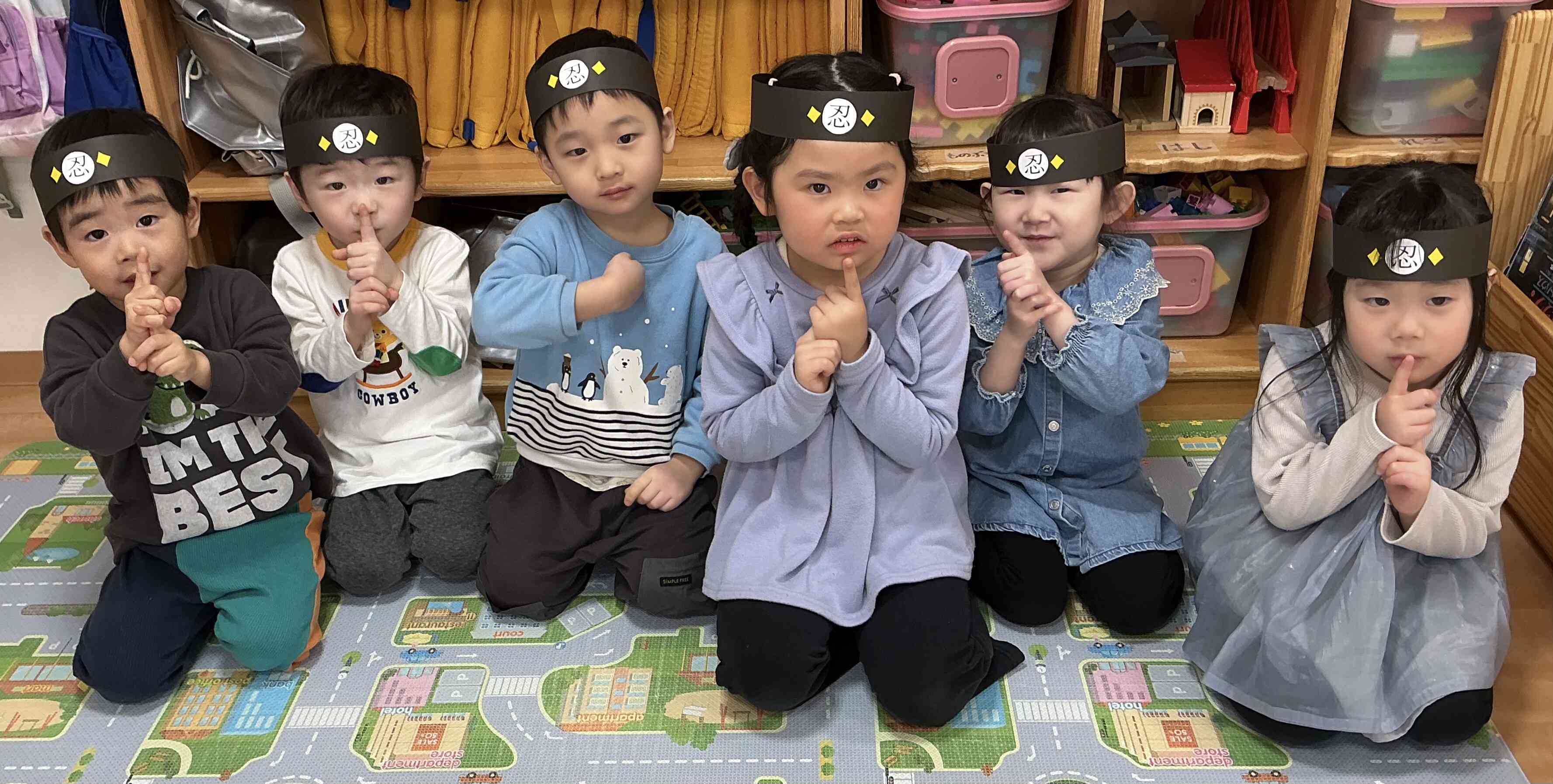 りす組（３歳児）忍者ごっこ