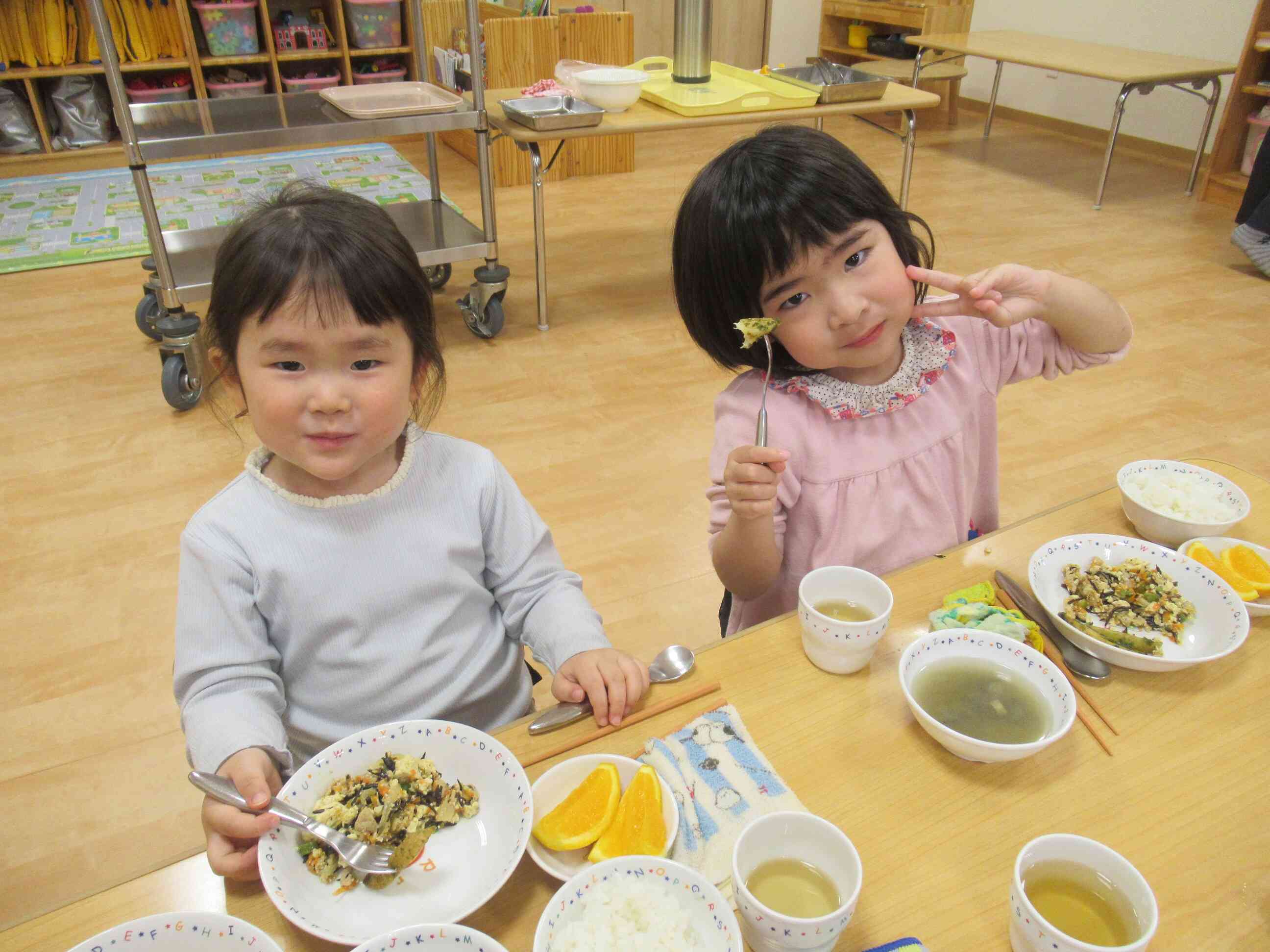 給食おいしいね！！