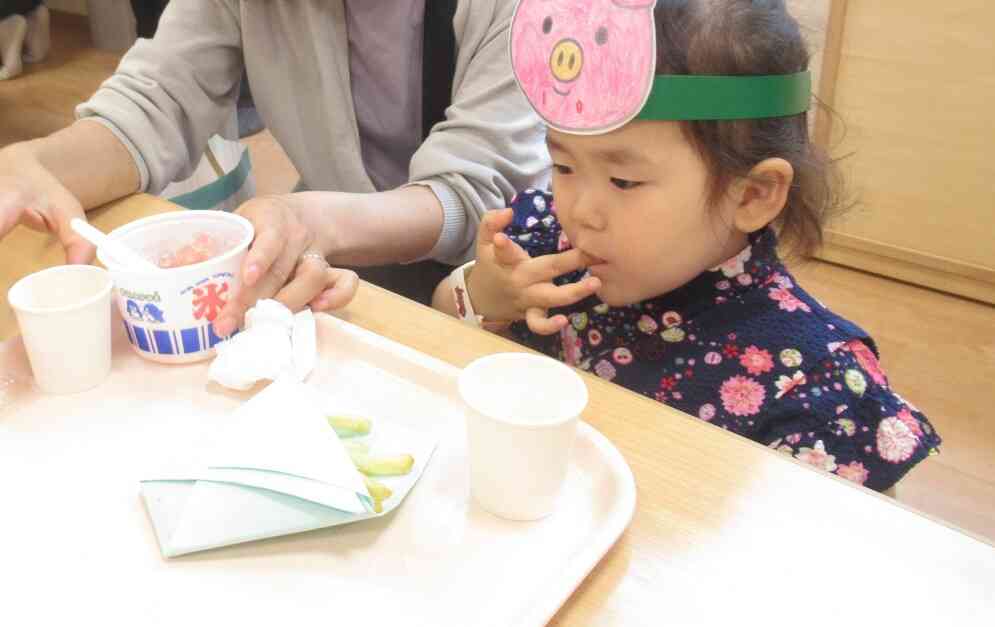 食べ物コーナーは