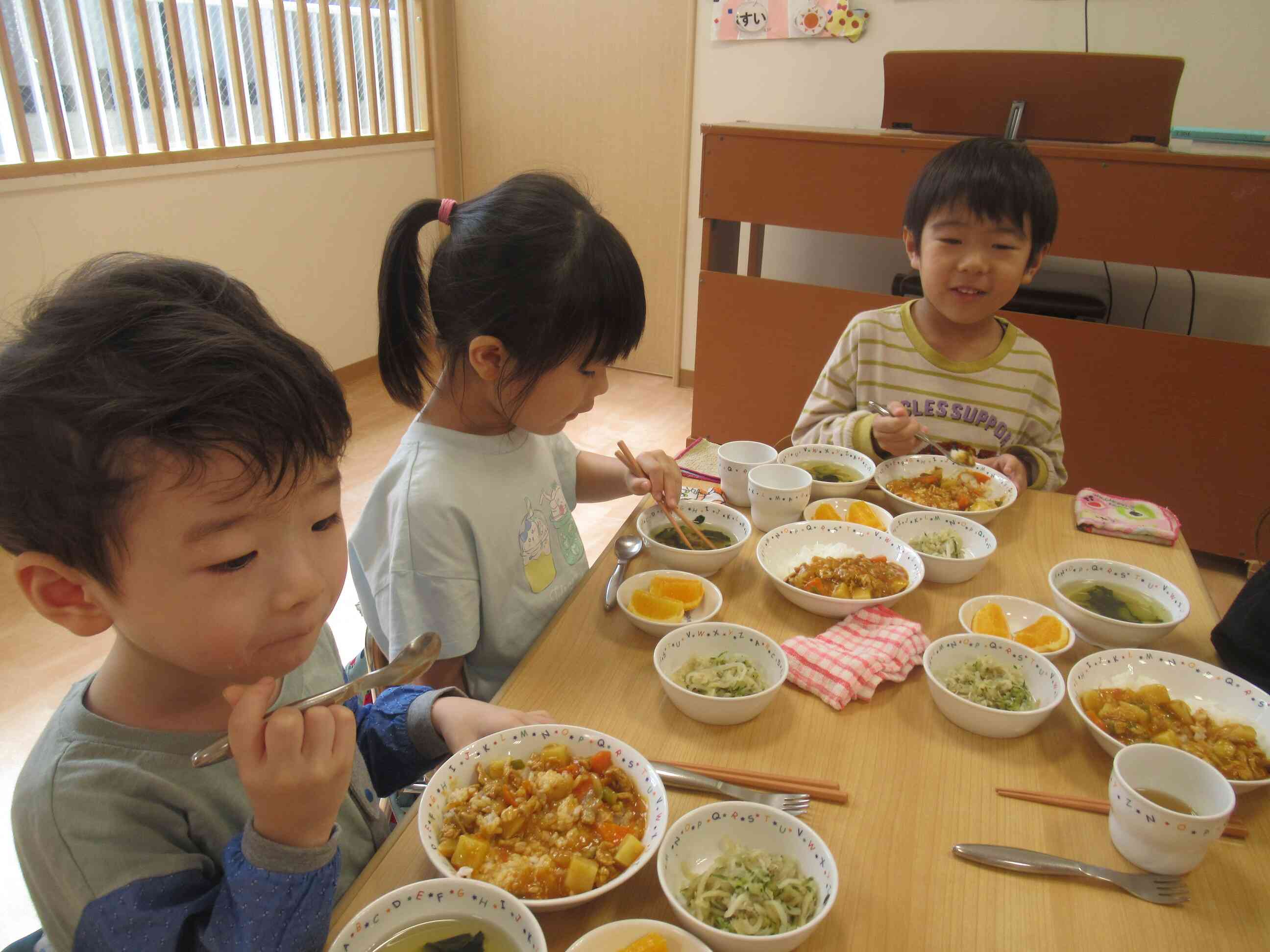 大きなお鍋にたくさんの