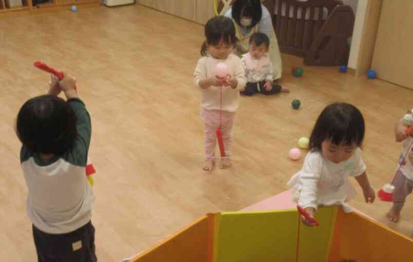 ボール遊び(1歳児クラス)