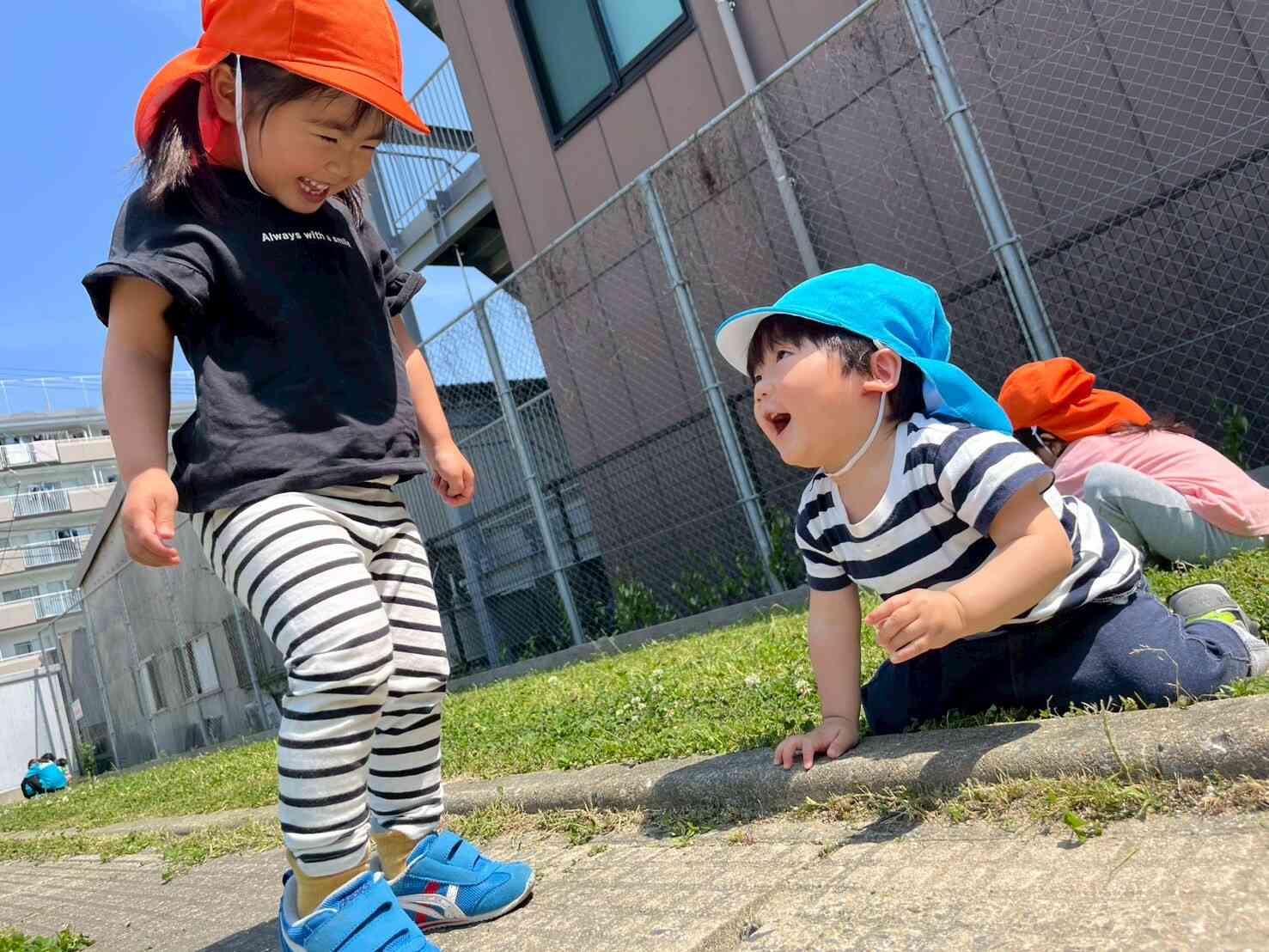 お友だちと一緒に遊ぶの楽しいね♬