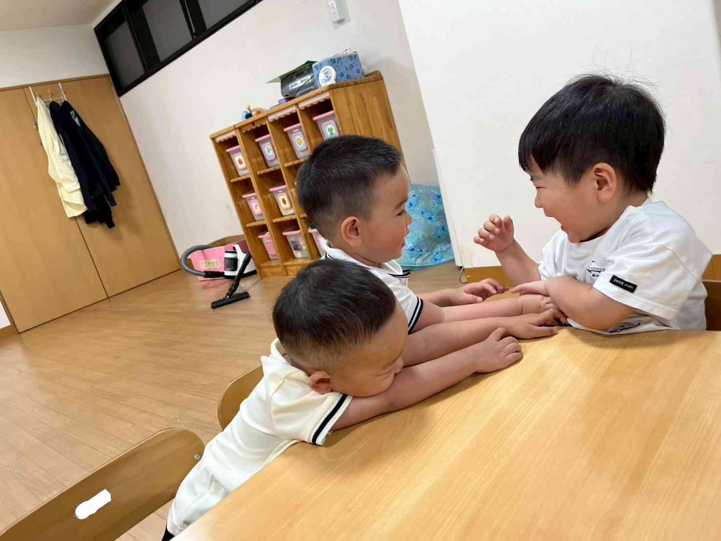 こちょこちょ～♪