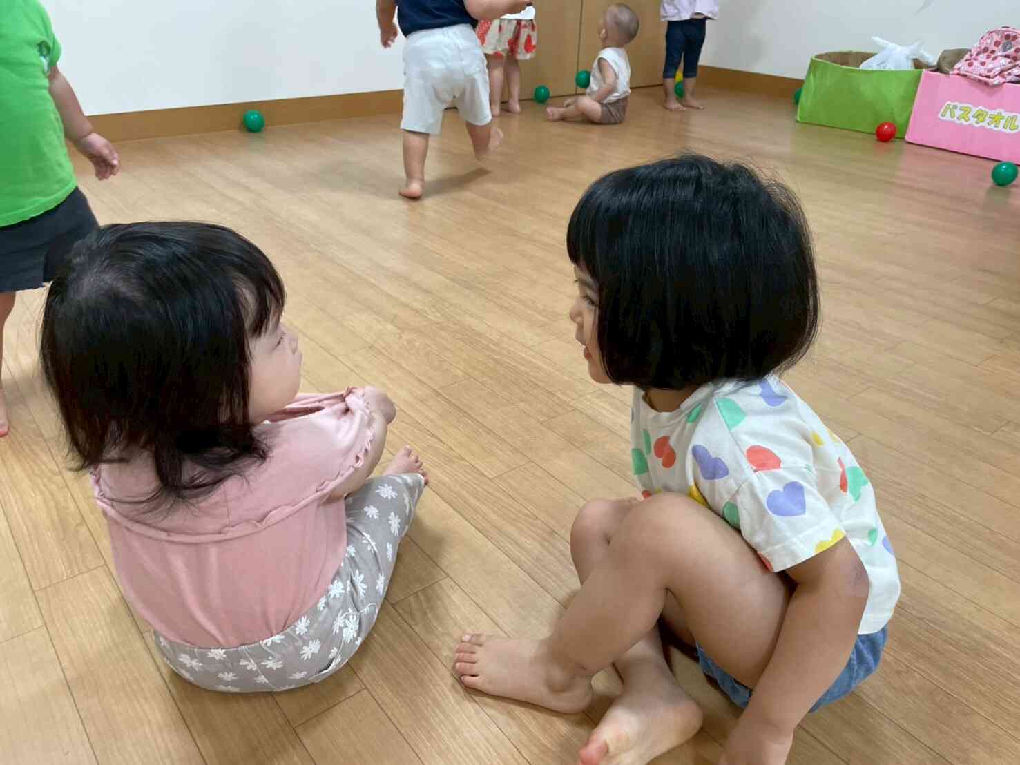 一緒にボールであそぼ～！！