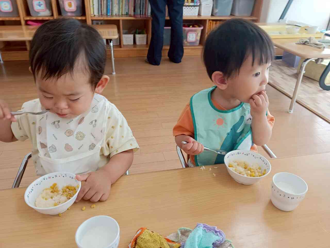 おやつはとうもろこしご飯！
