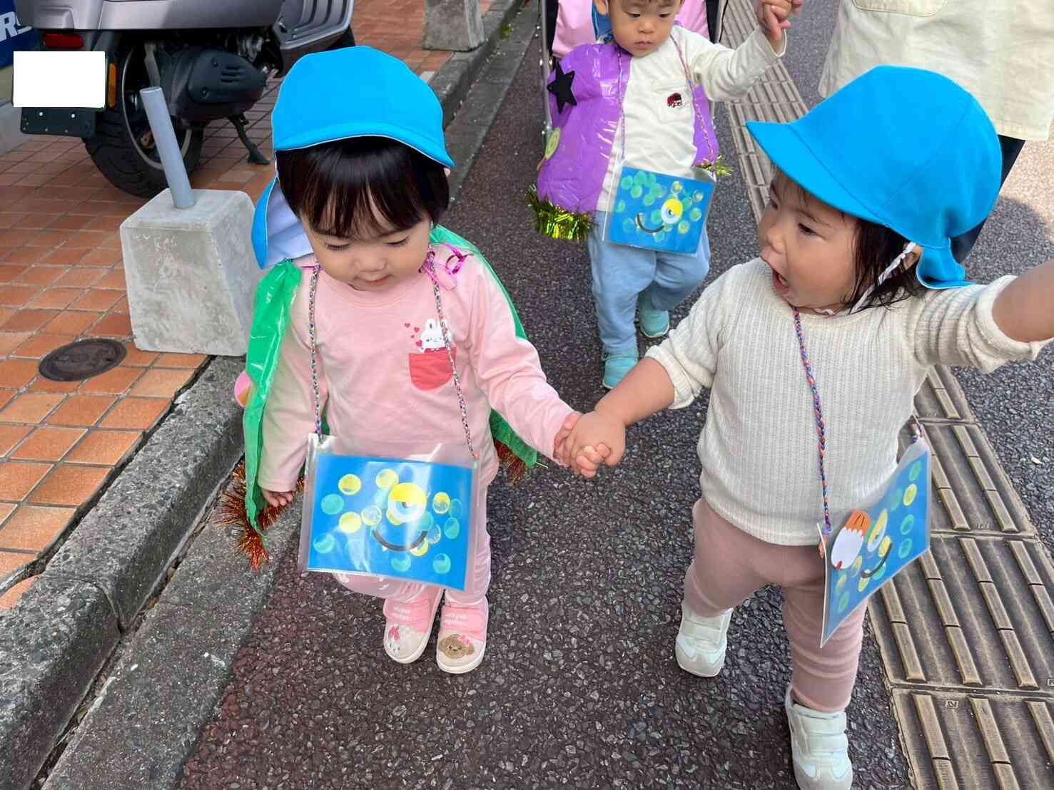 おかしもらいに行こう☆☆