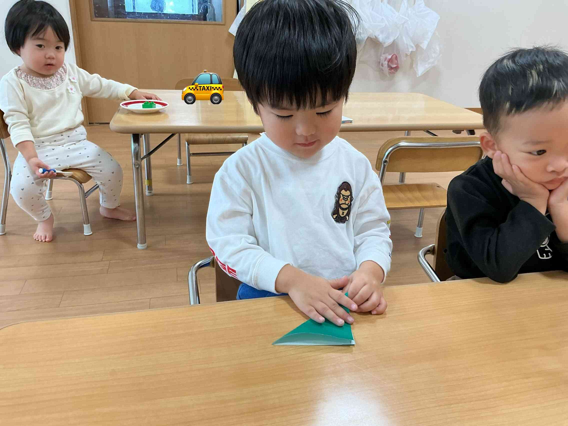 しっかり折り目をつけて〜!!