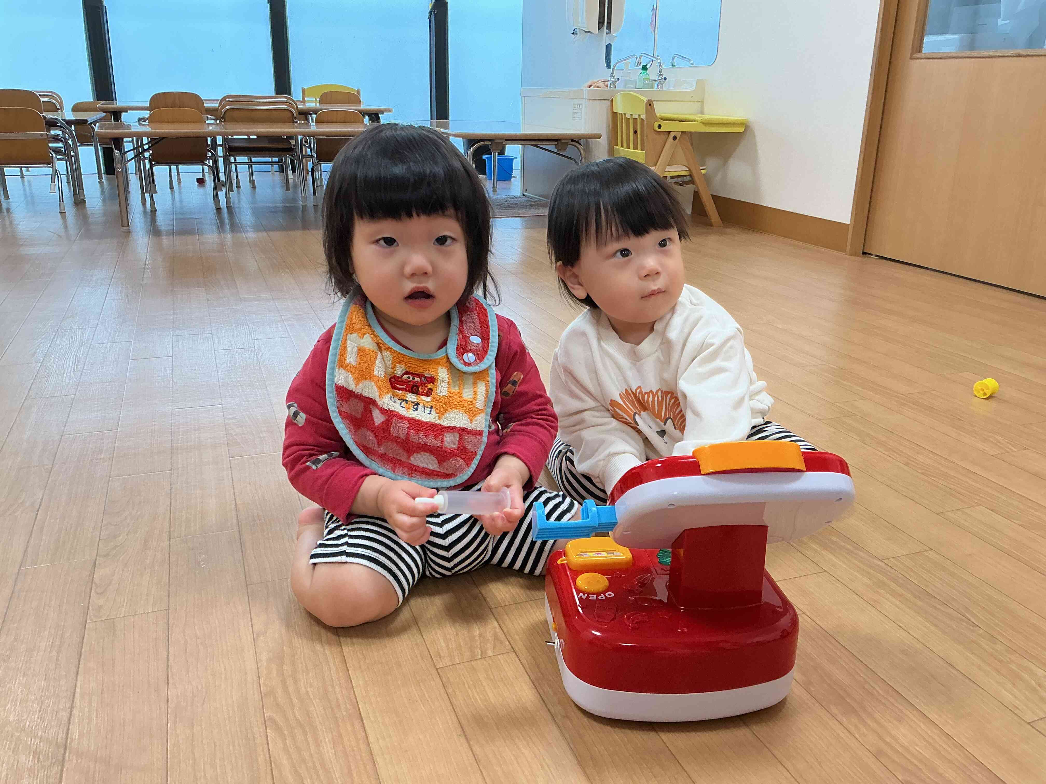 いらっしゃいませ〜　レジスターもあるよ⭐︎