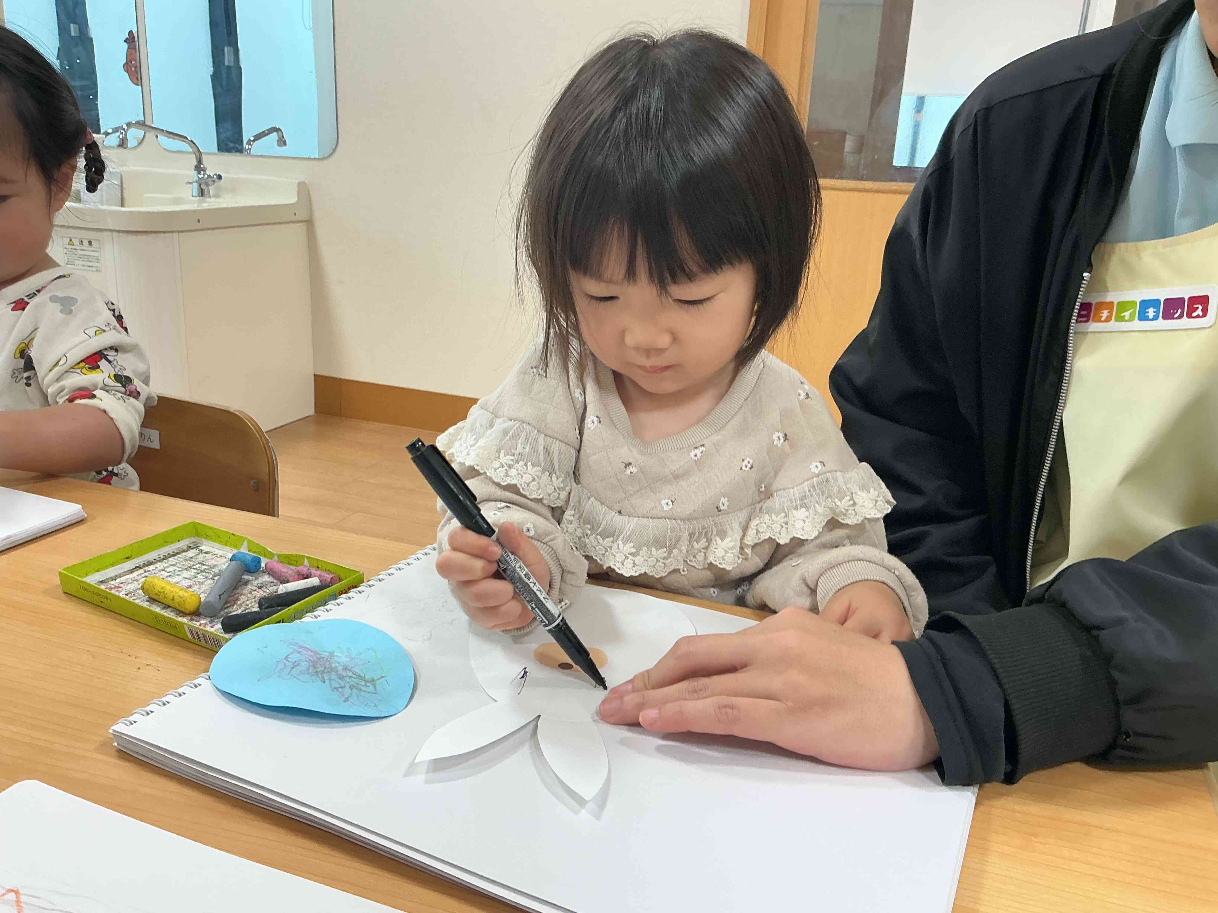 どこに描こうかな？