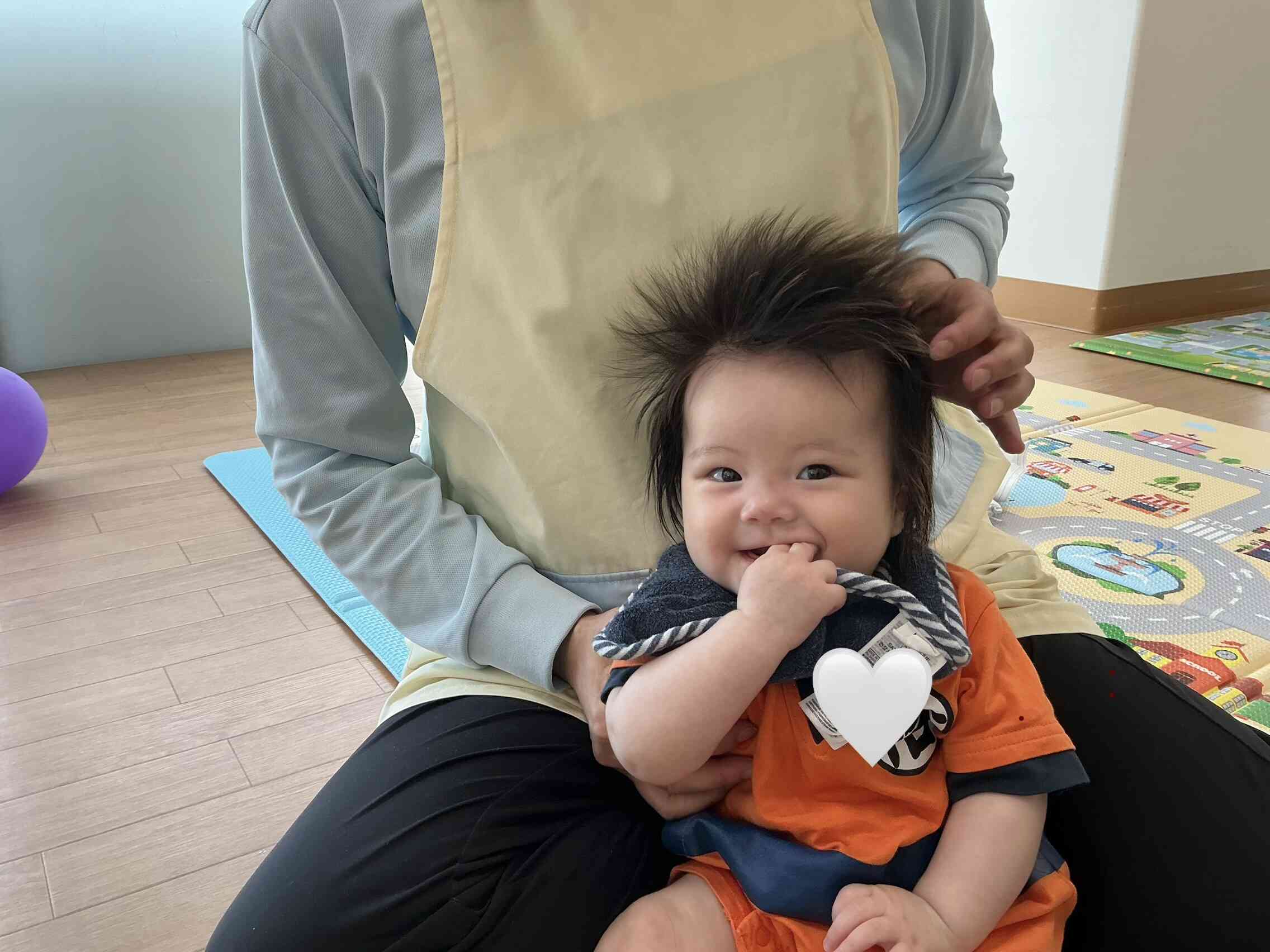 えへへ♡くすぐったいよ〜!
