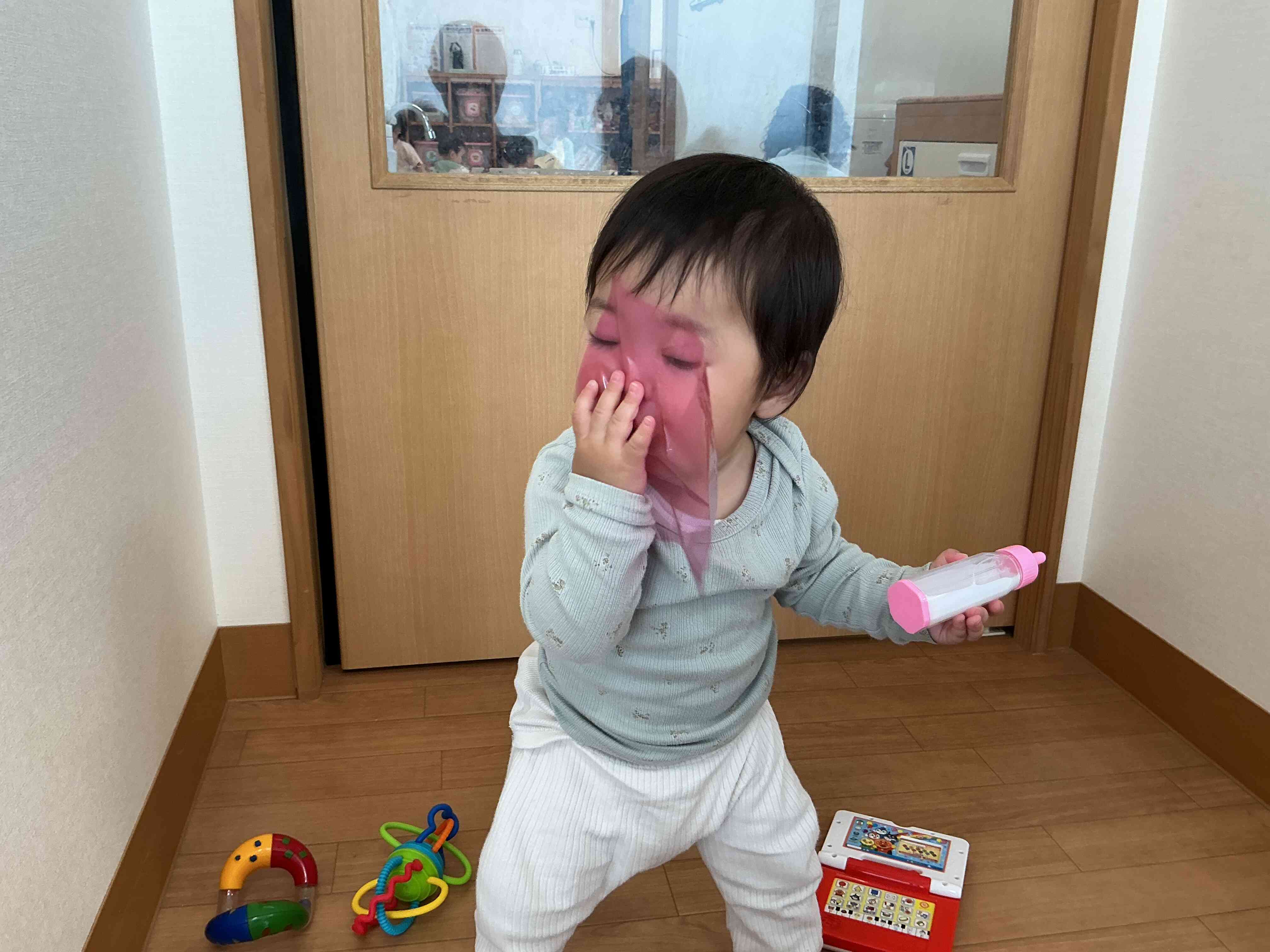 いないいないばあ!