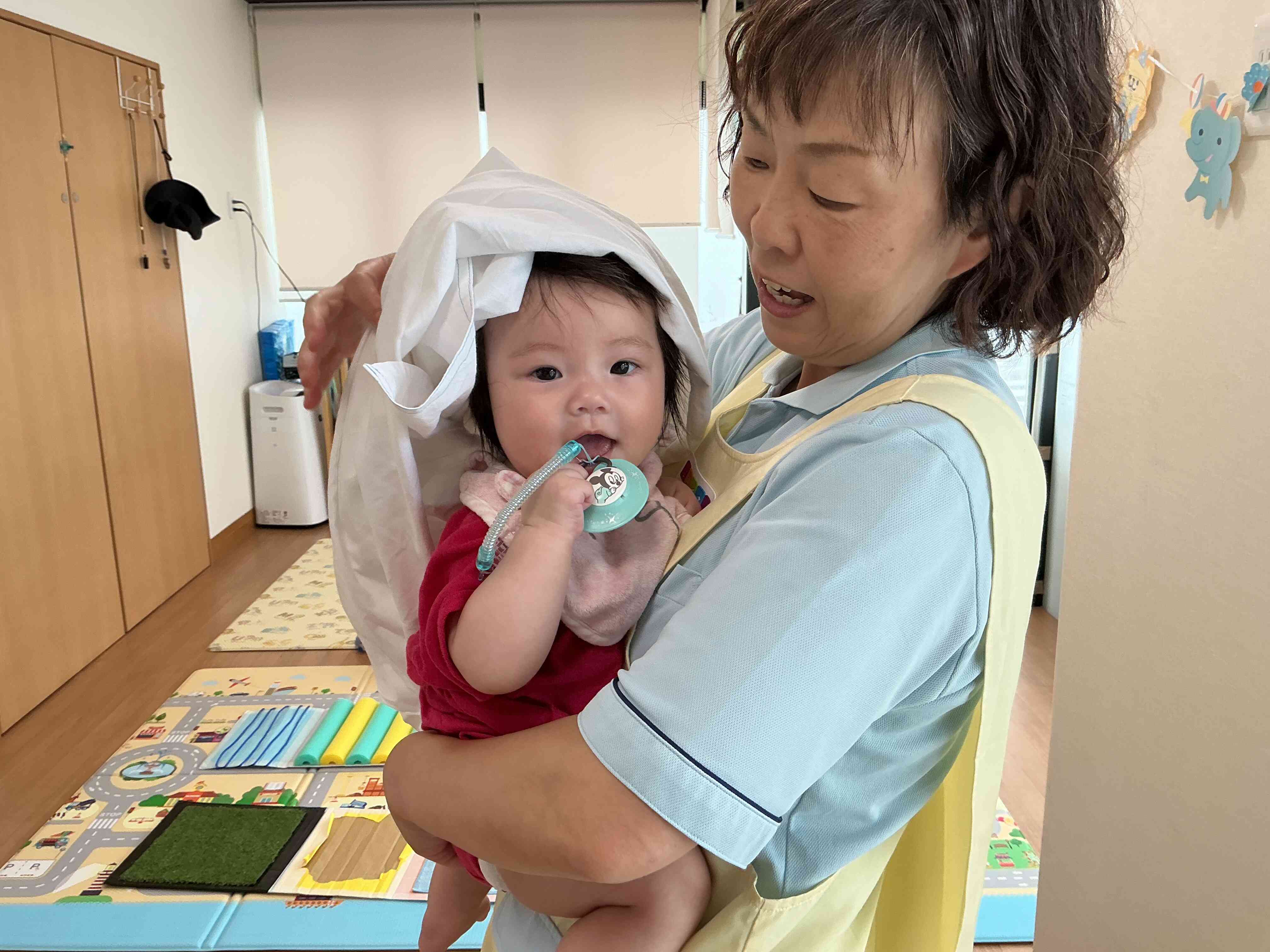 ばあ！