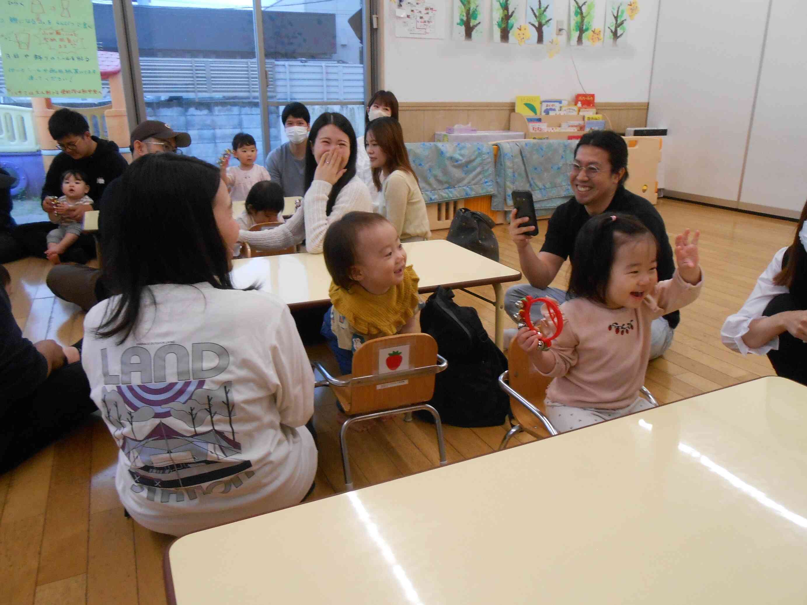 お名まえを呼ぶと「はーい」とお返事、上手です♡
