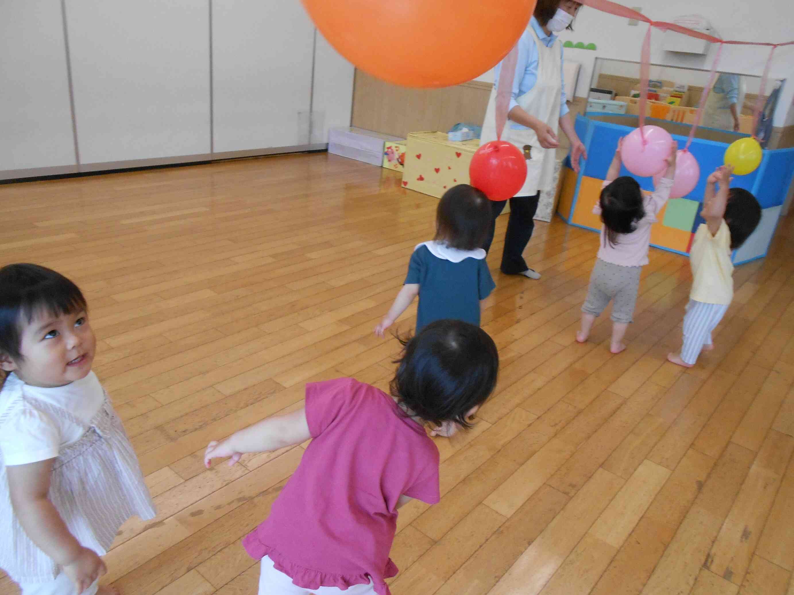 うさぎぐみ（１歳児）6月の遊び