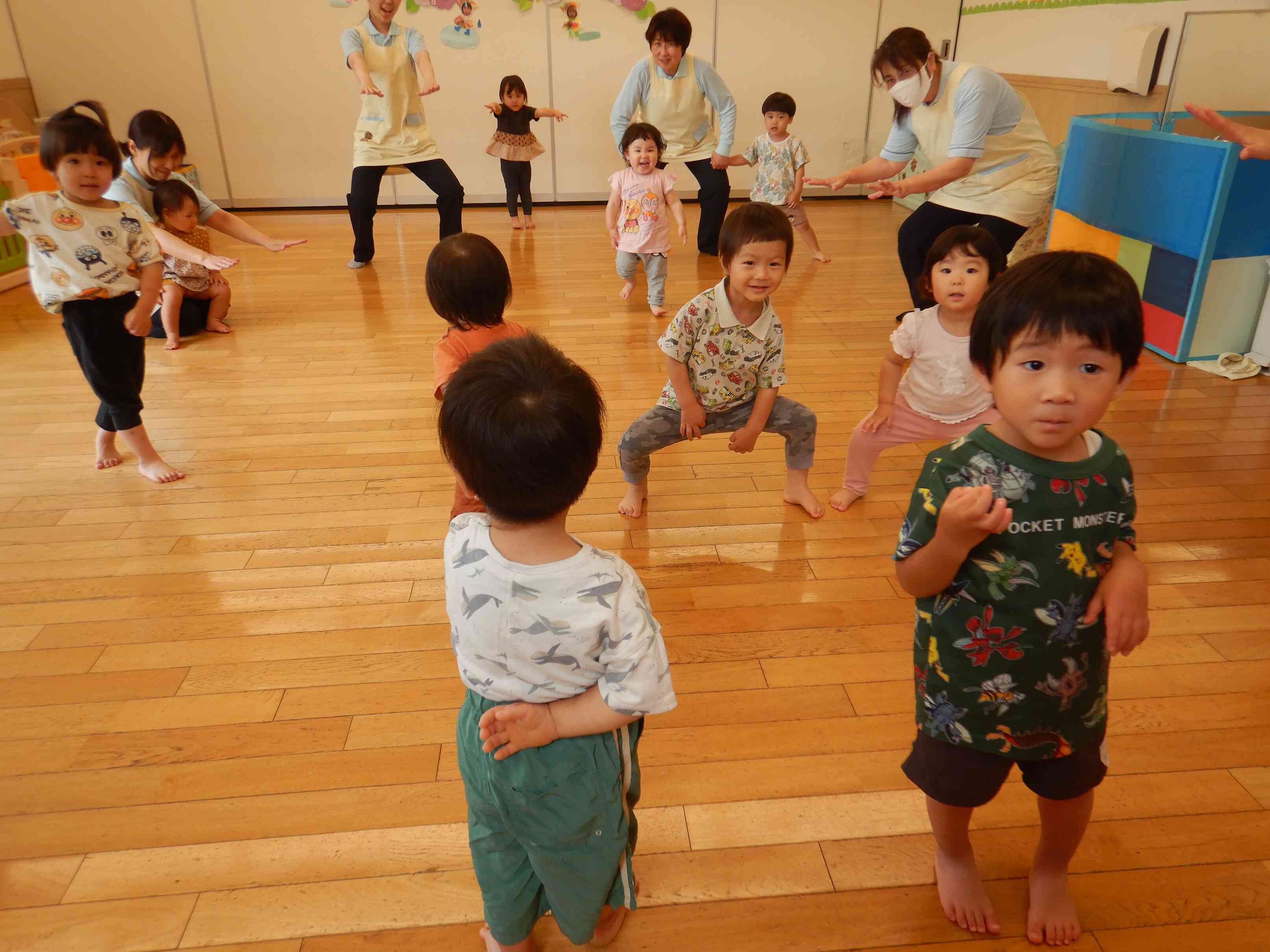 みんなで一緒にちょびっと体操楽しいね～