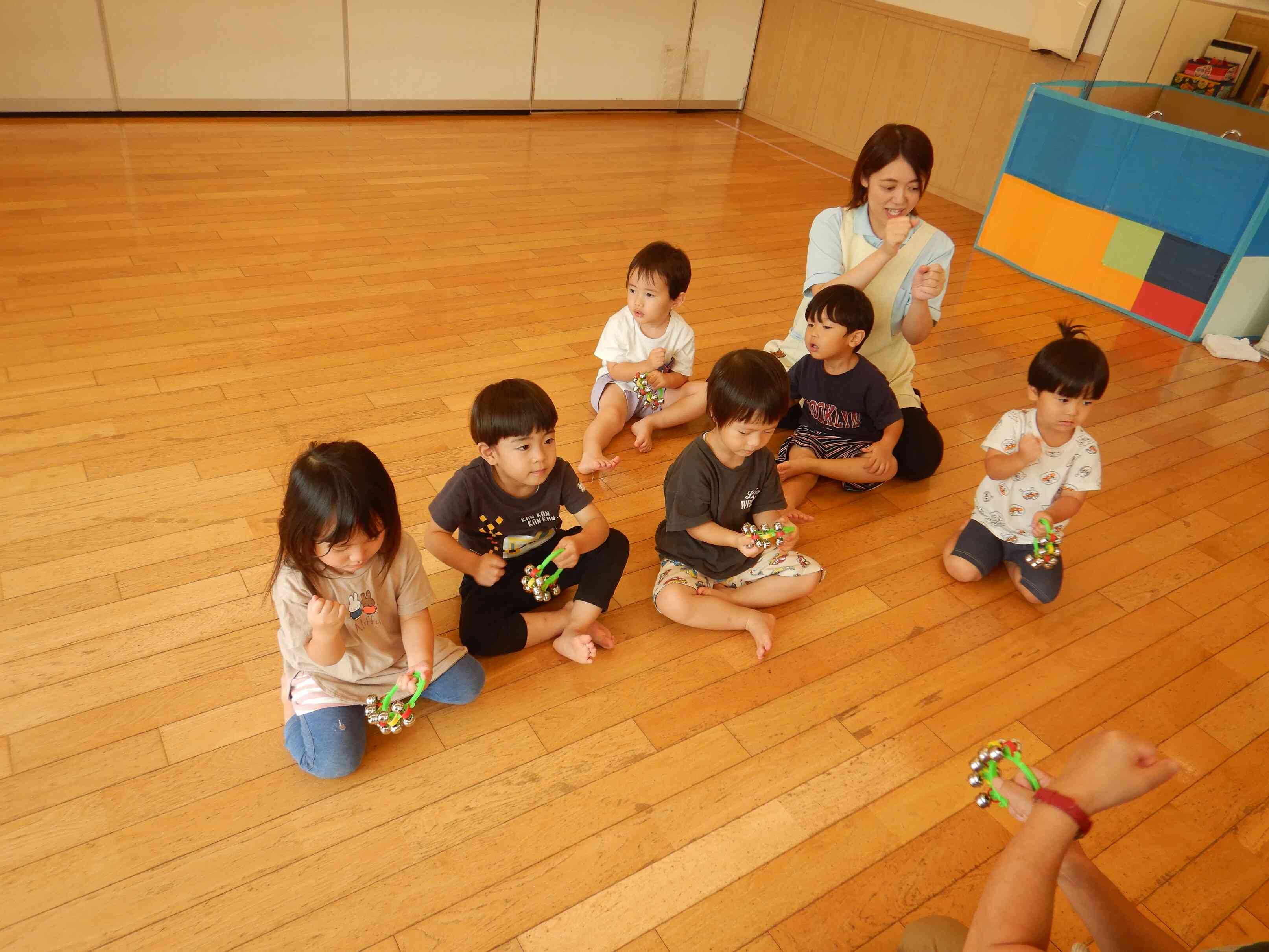 ８月　リトミック　くま組