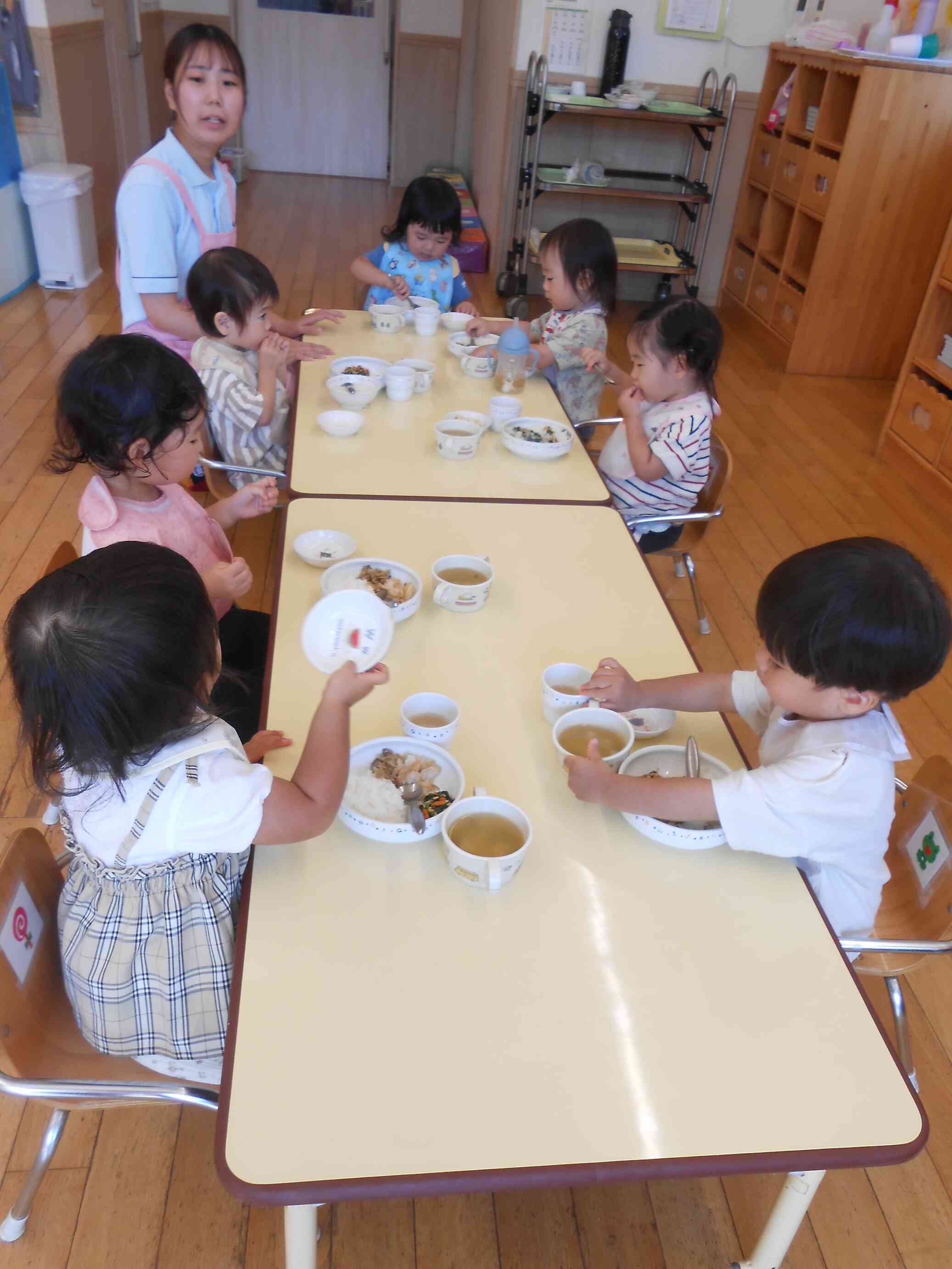 給食も美味しいね！バナナおかわりください