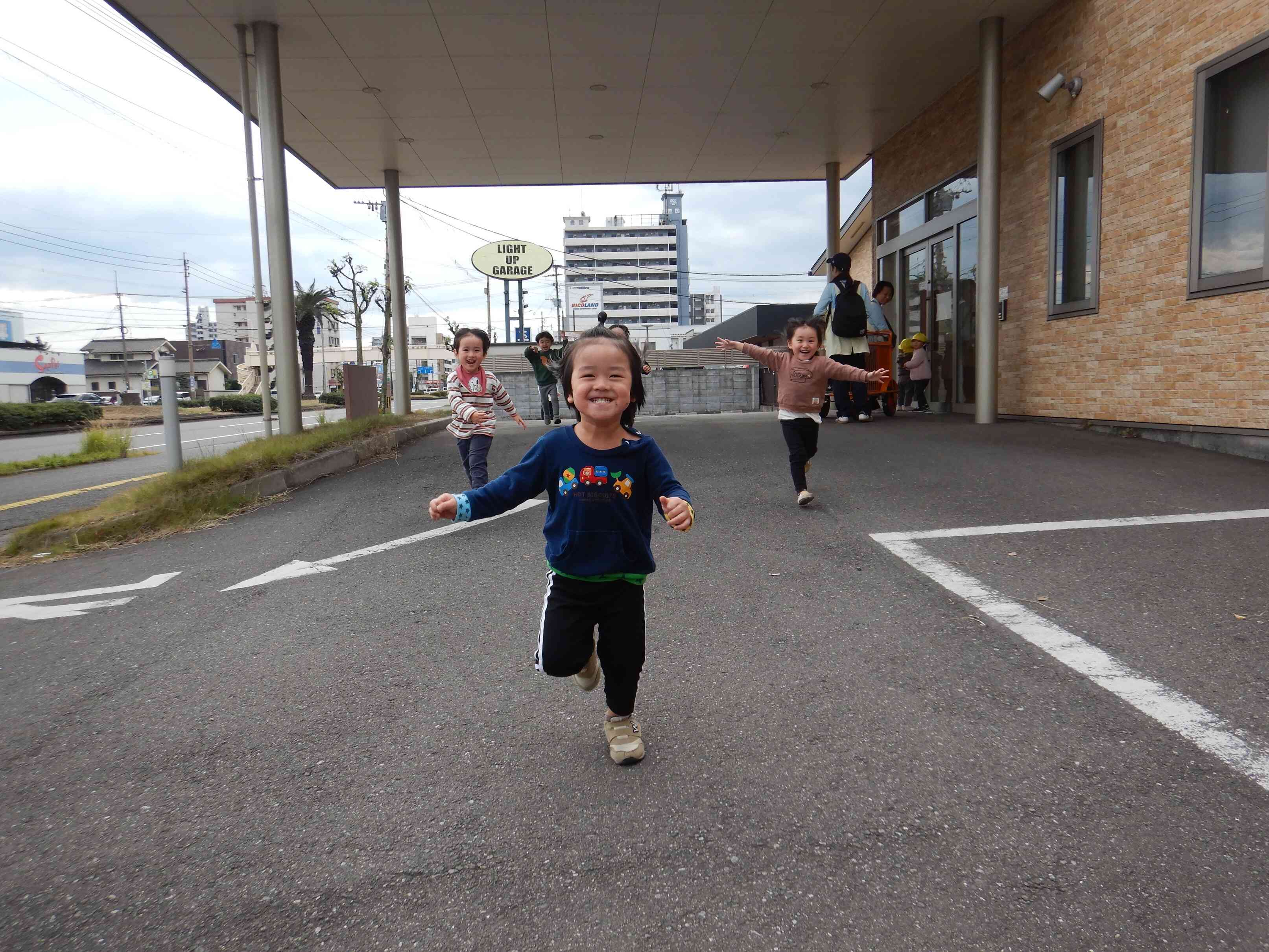 ぼくも、いっちばーん☆