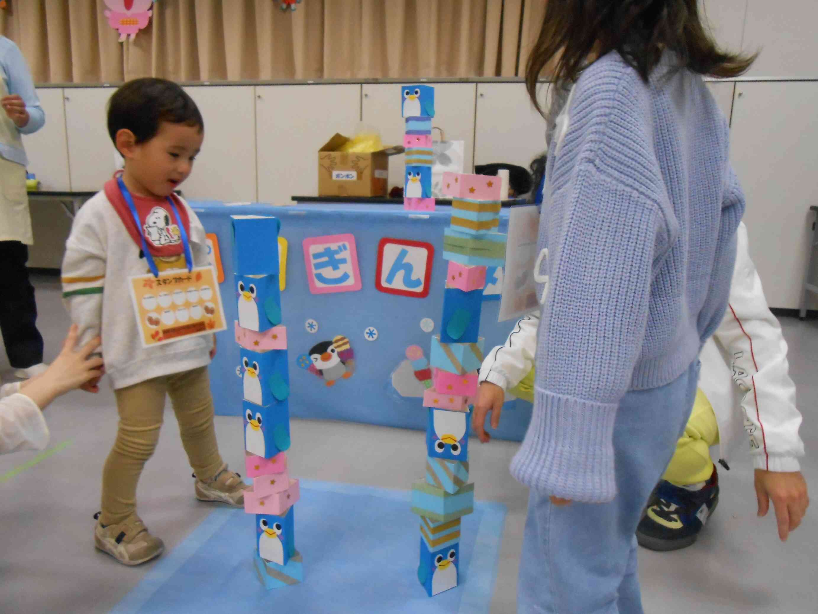 お姉さんと競争したり…