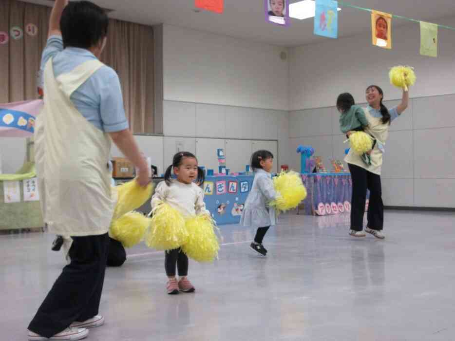 パパやママから離れて…