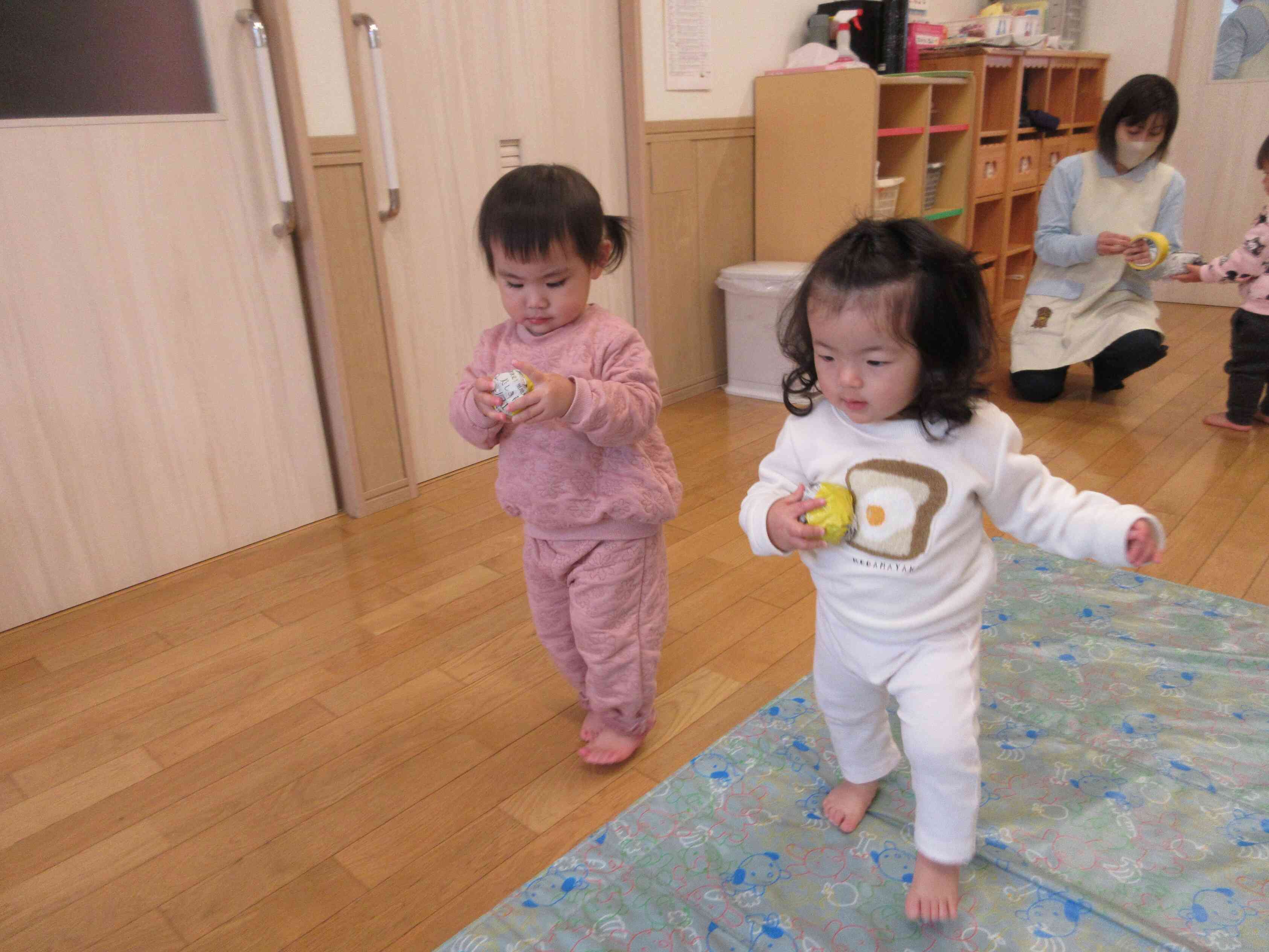 さっそくボールで遊ぼう!