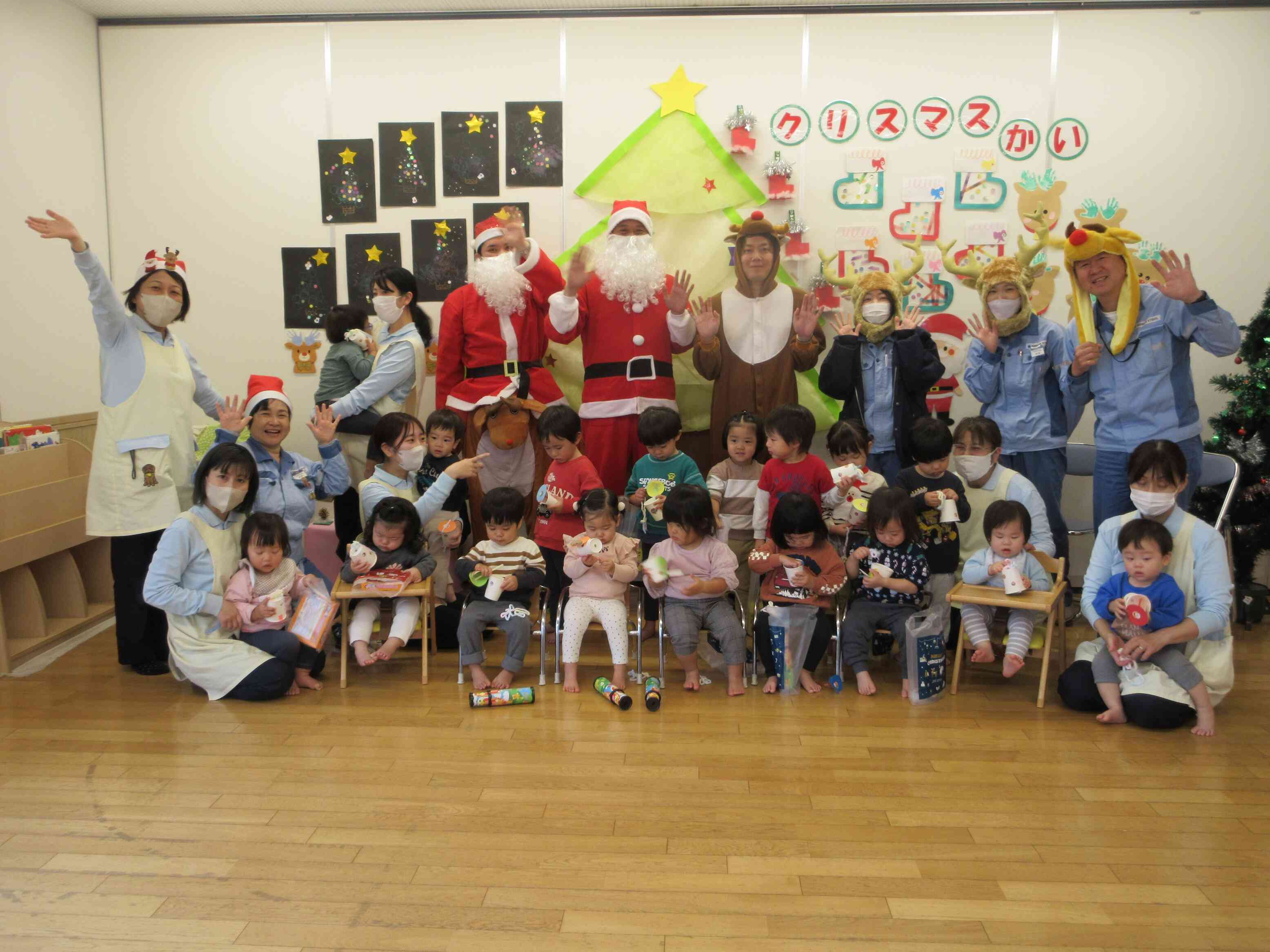 みんなで写真撮影～お歌も元気に歌ったよ♪