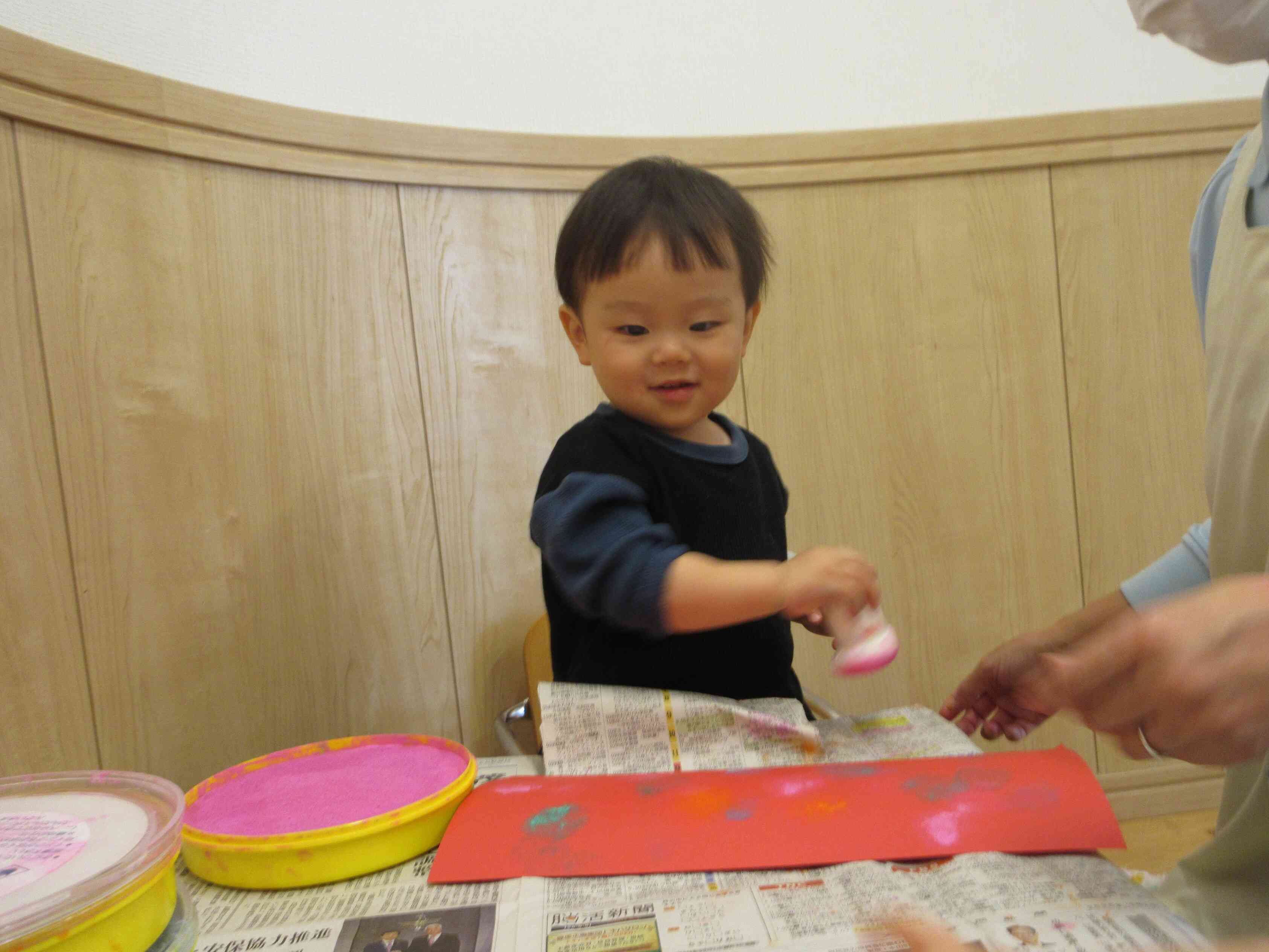 りす組(0歳児)製作の風景