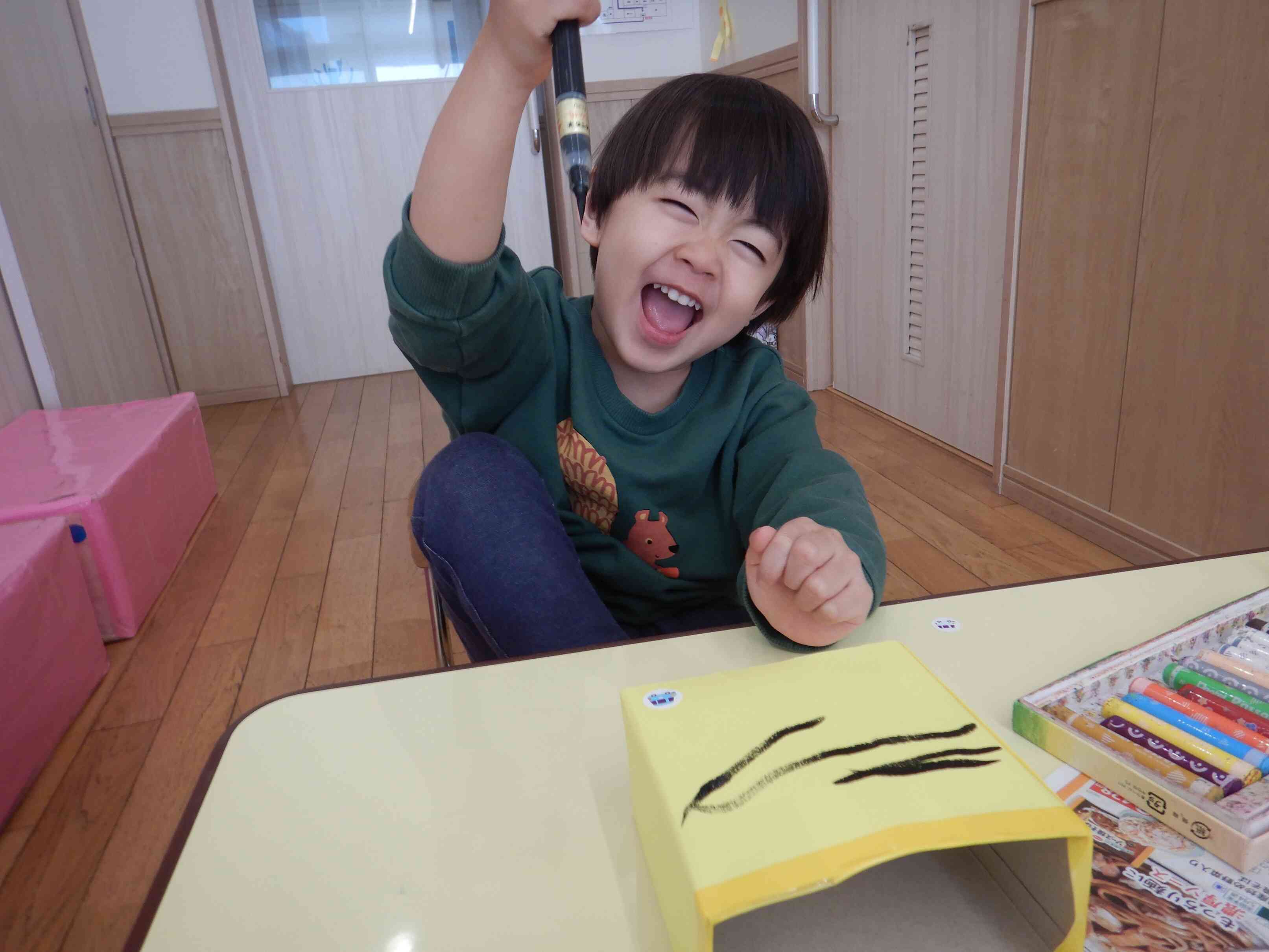 ひぃやっはー　これ（筆ペン）おもしろーい！