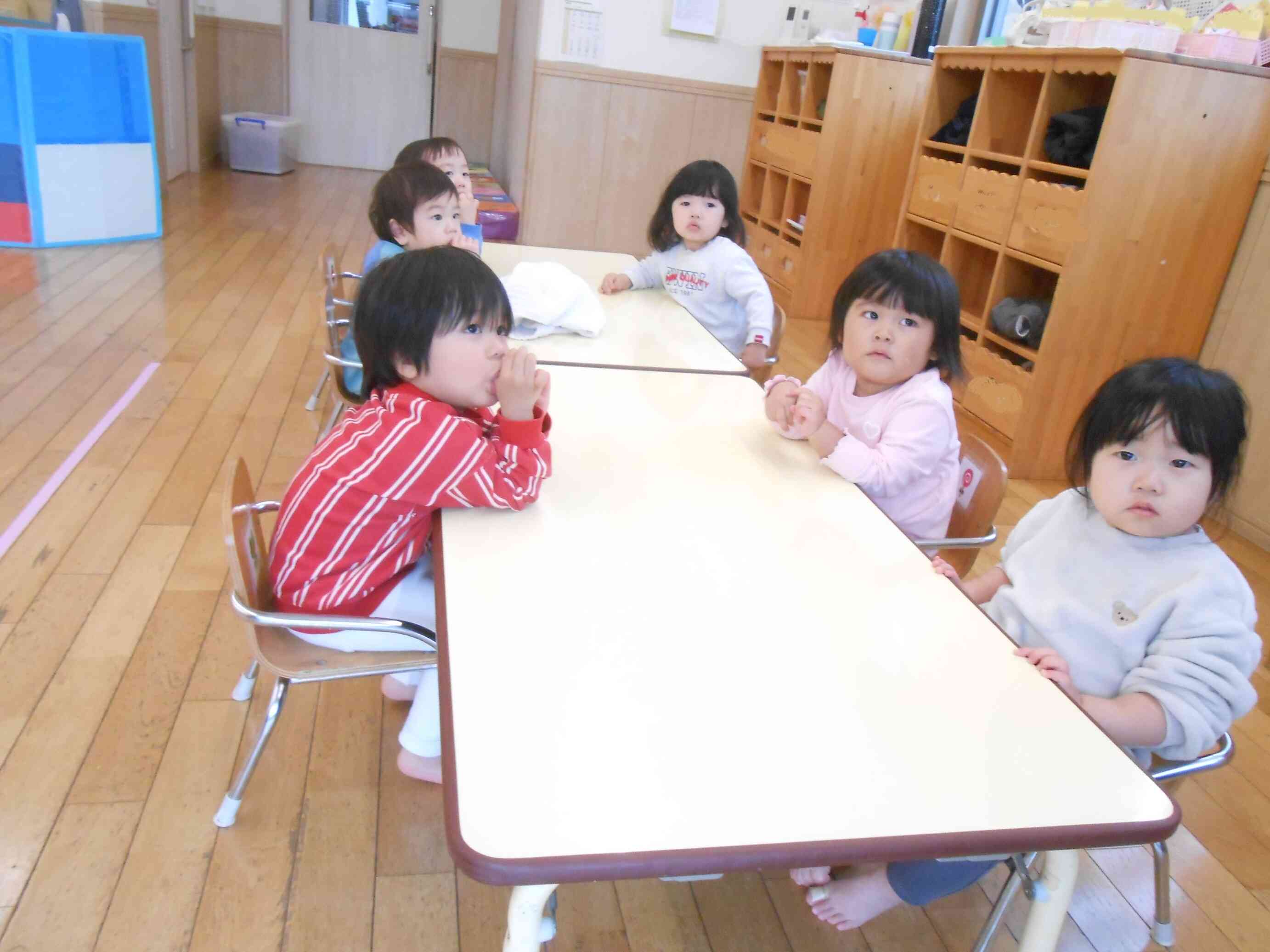 給食前の紙芝居