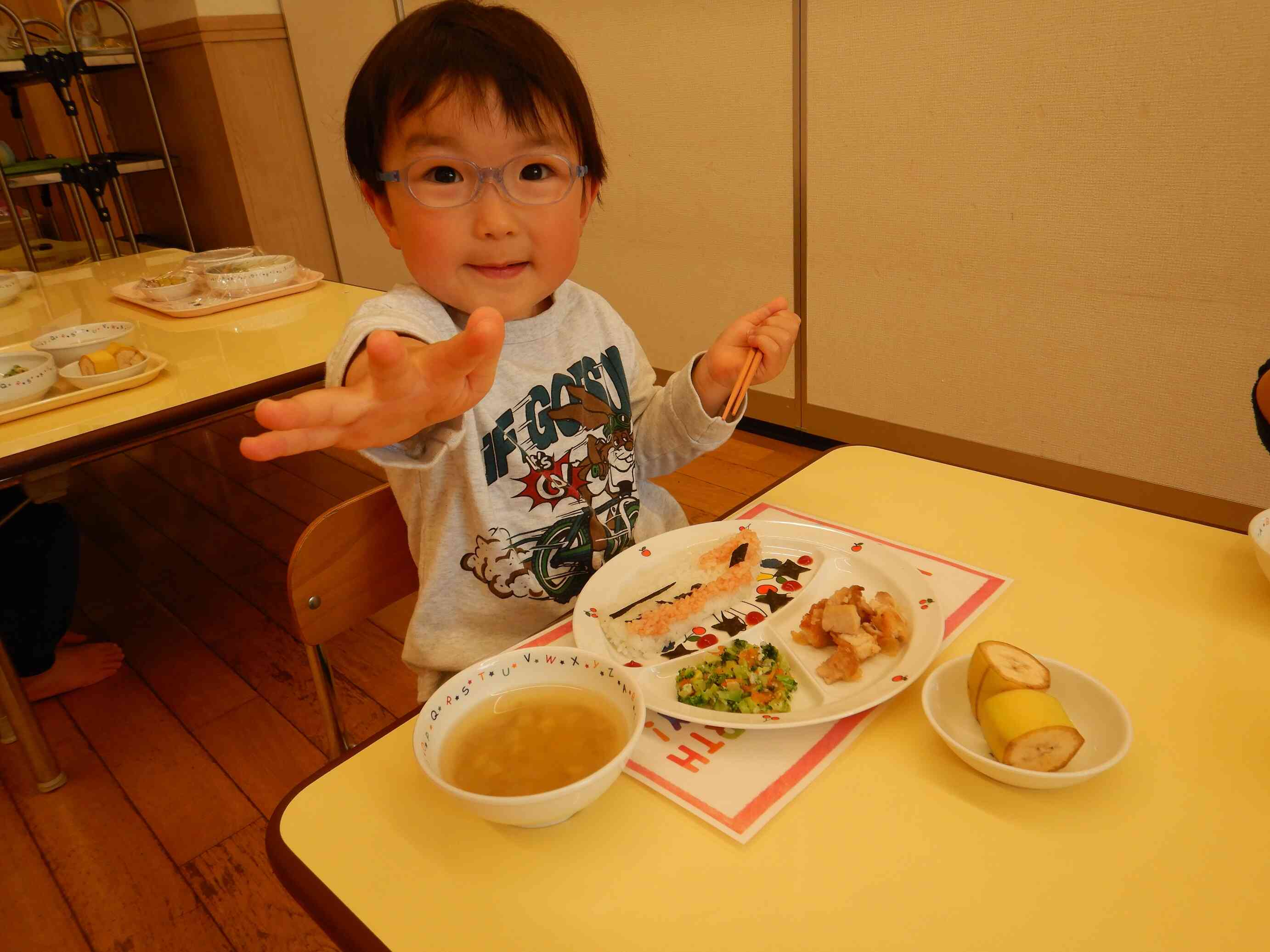新幹線のご飯、ありがとう！美味しかったよ♡