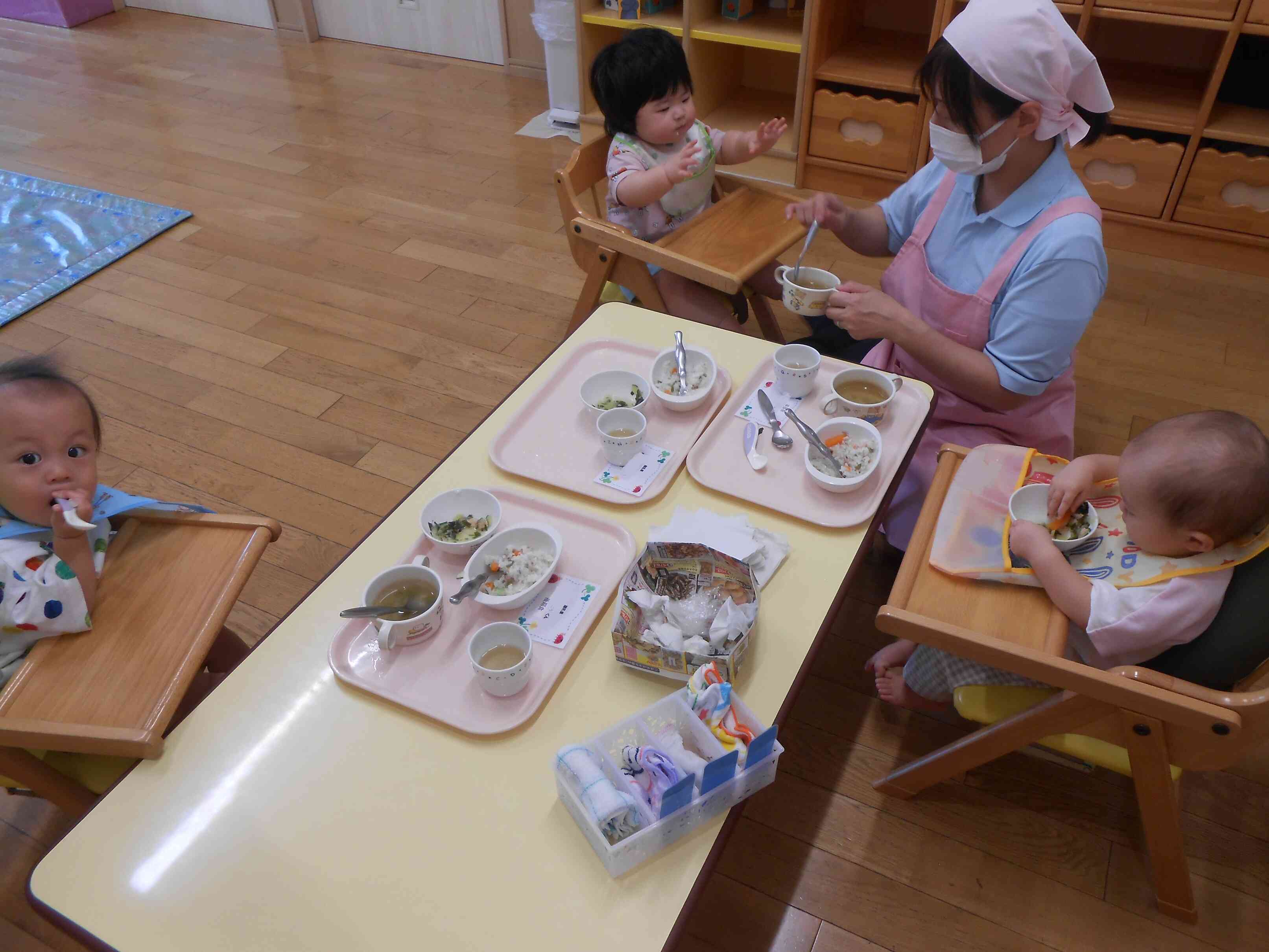 りすぐみ食欲の秋です