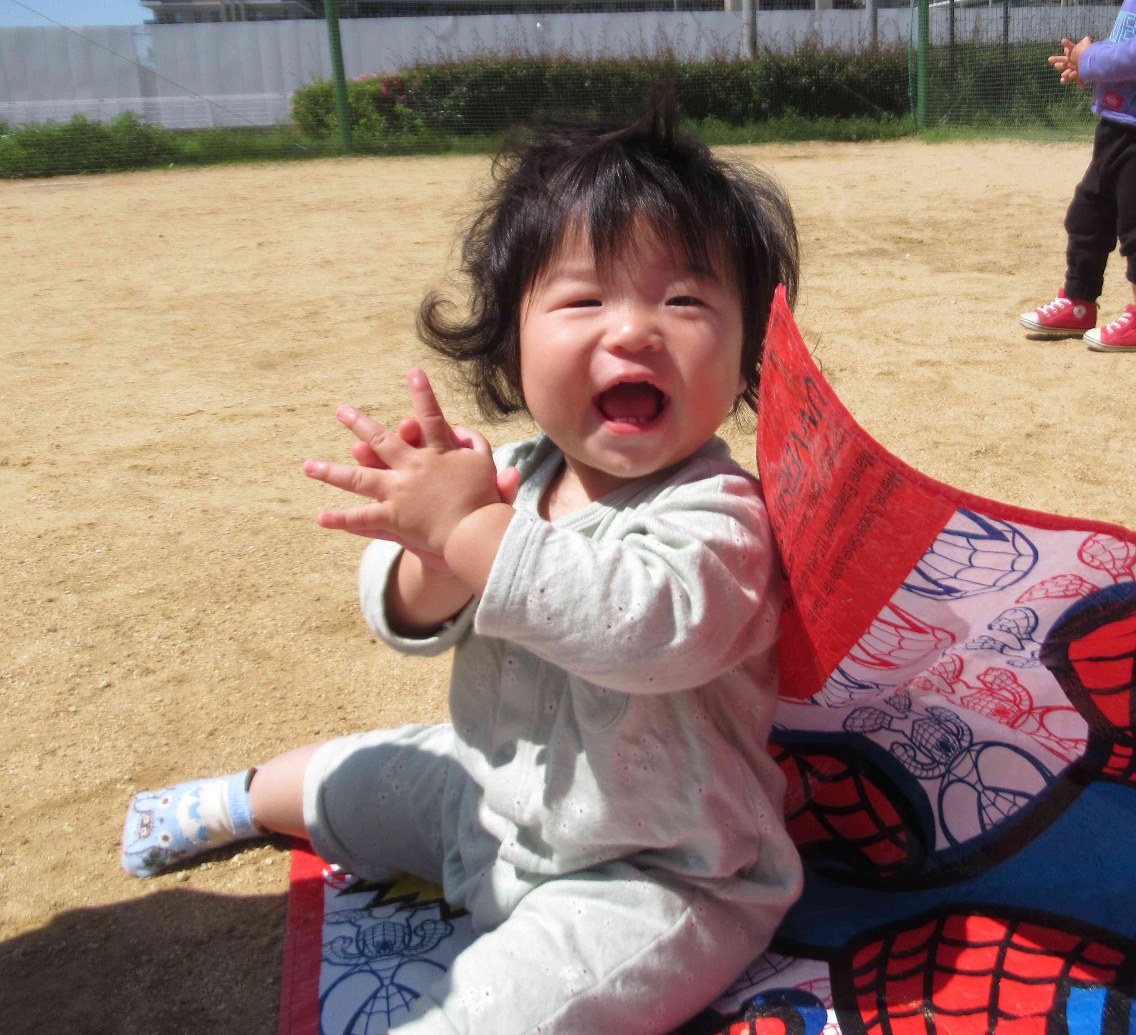ひよこ組の戸外遊び
