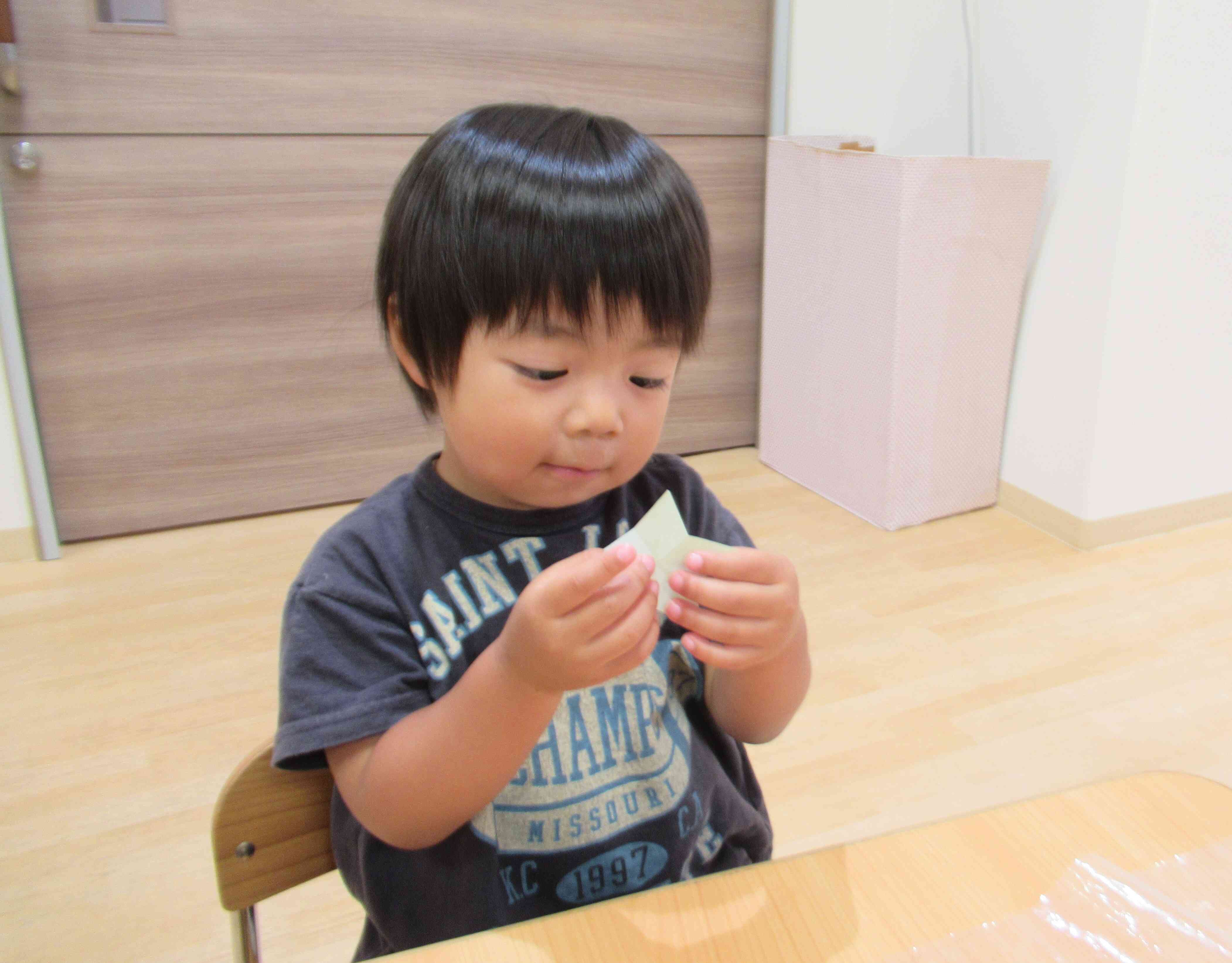 うさぎ組　折り紙遊び