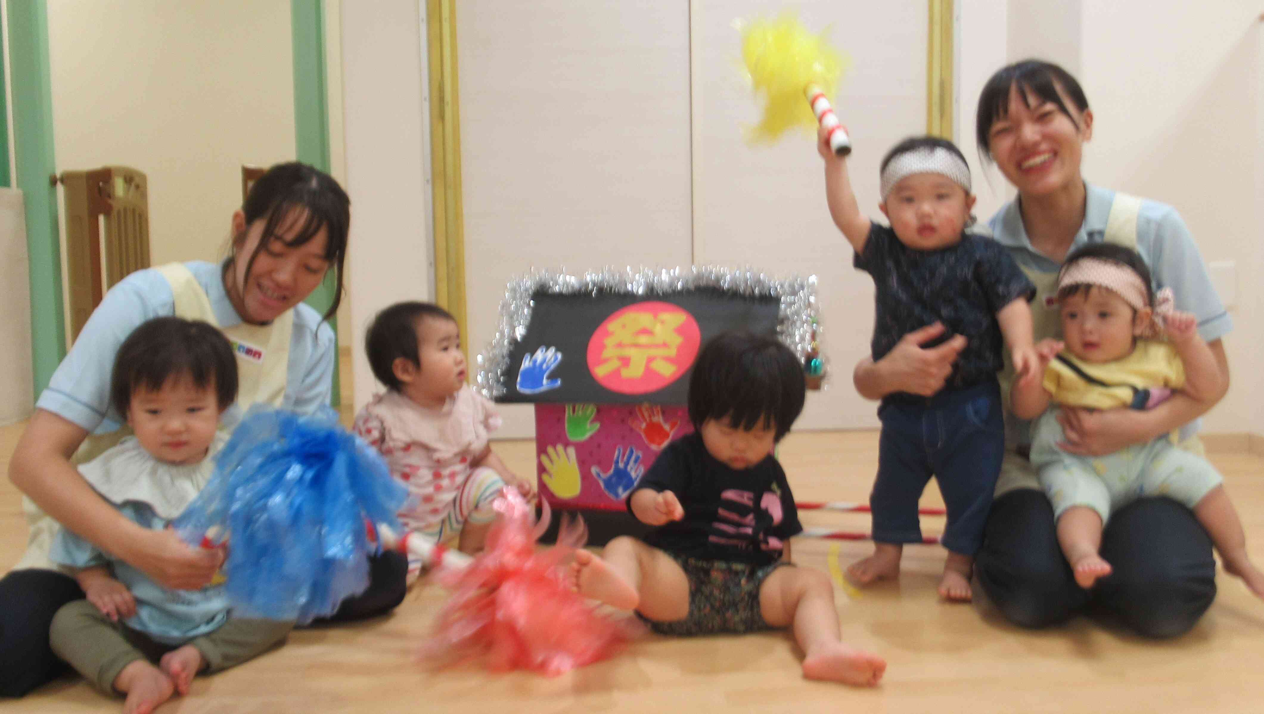 お神輿と一緒にハイポーズ！