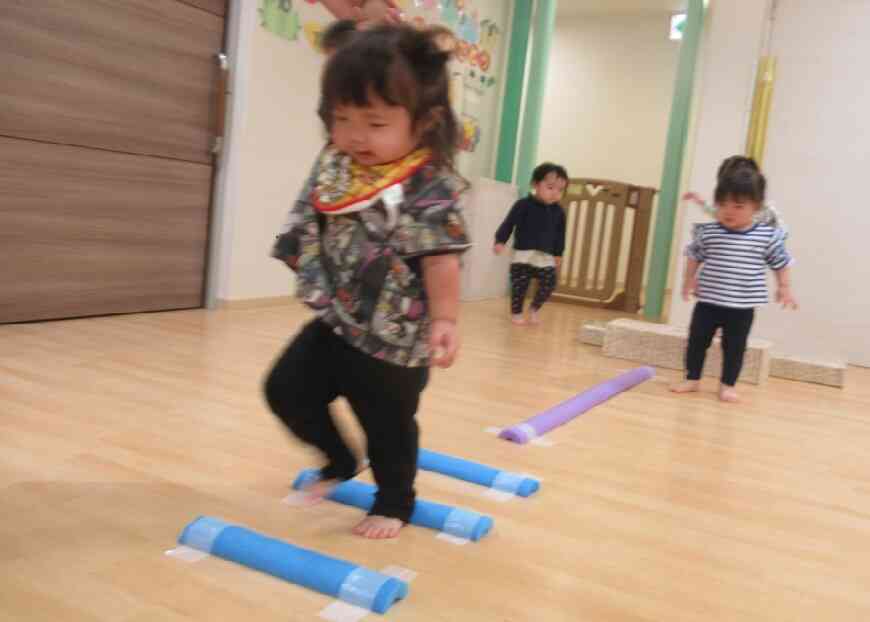 プールスティックで遊んだよ!