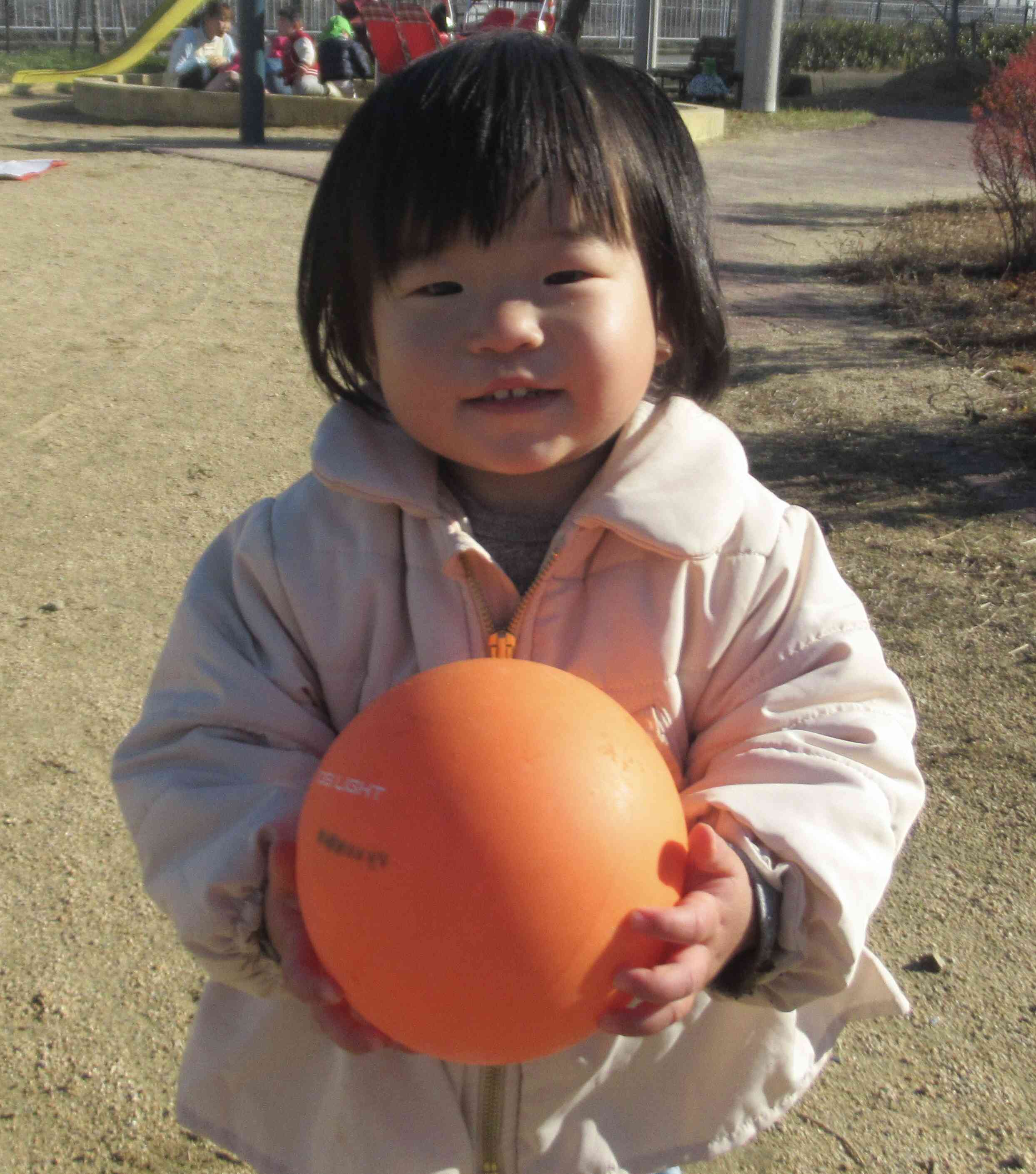 ボール遊び楽しいね！