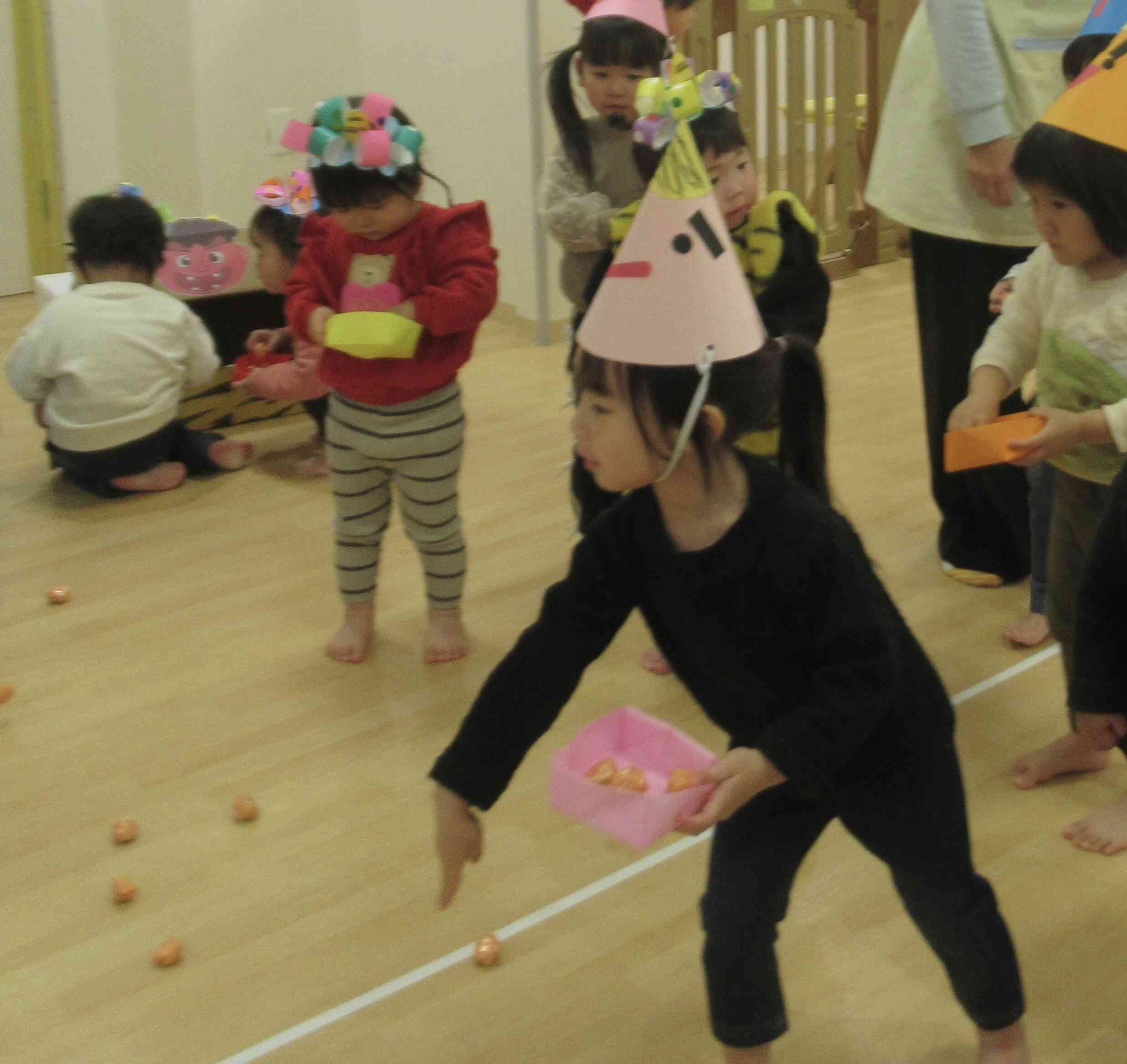 さあ、豆をまくぞ！