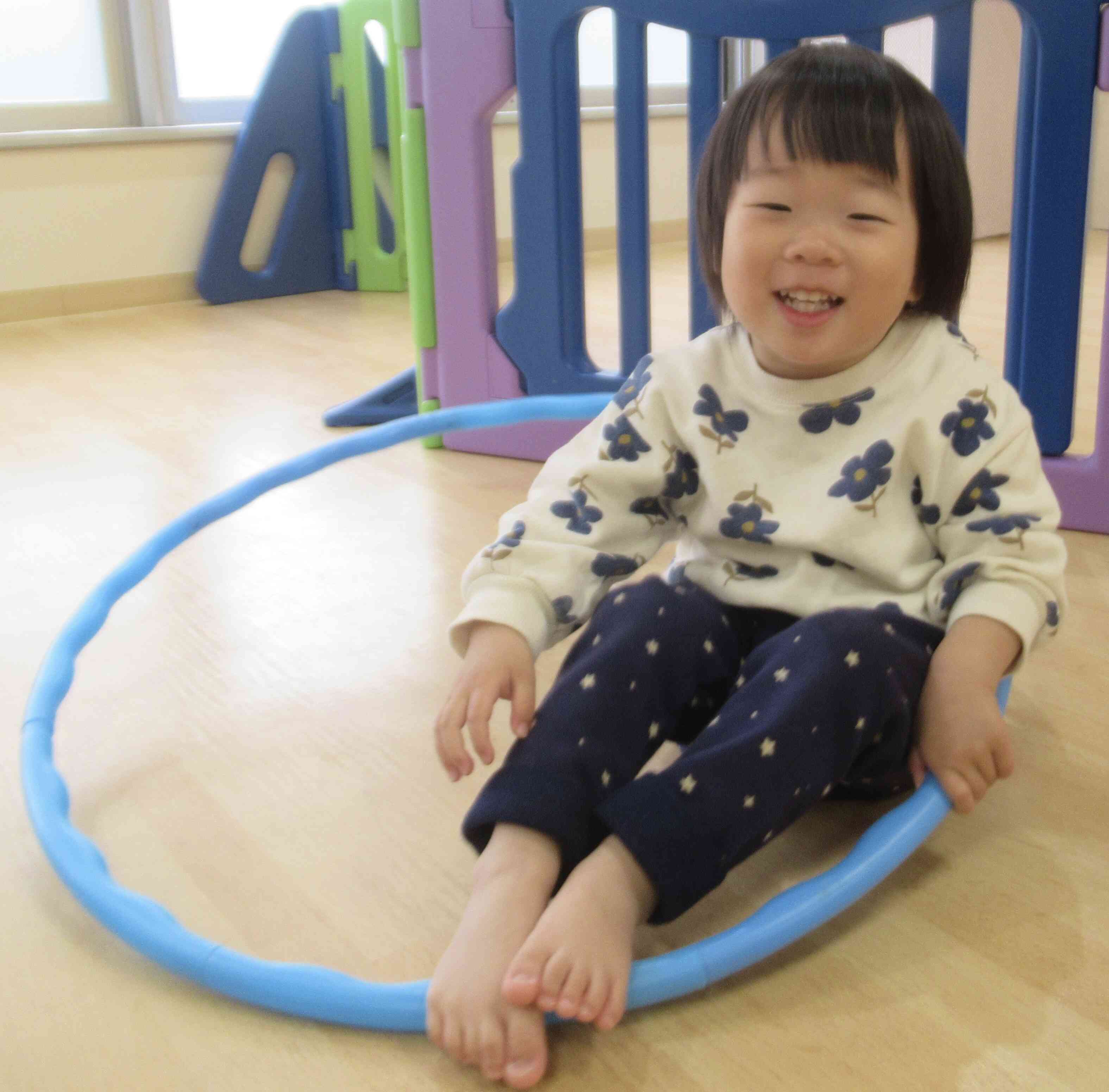 フラフープ遊び