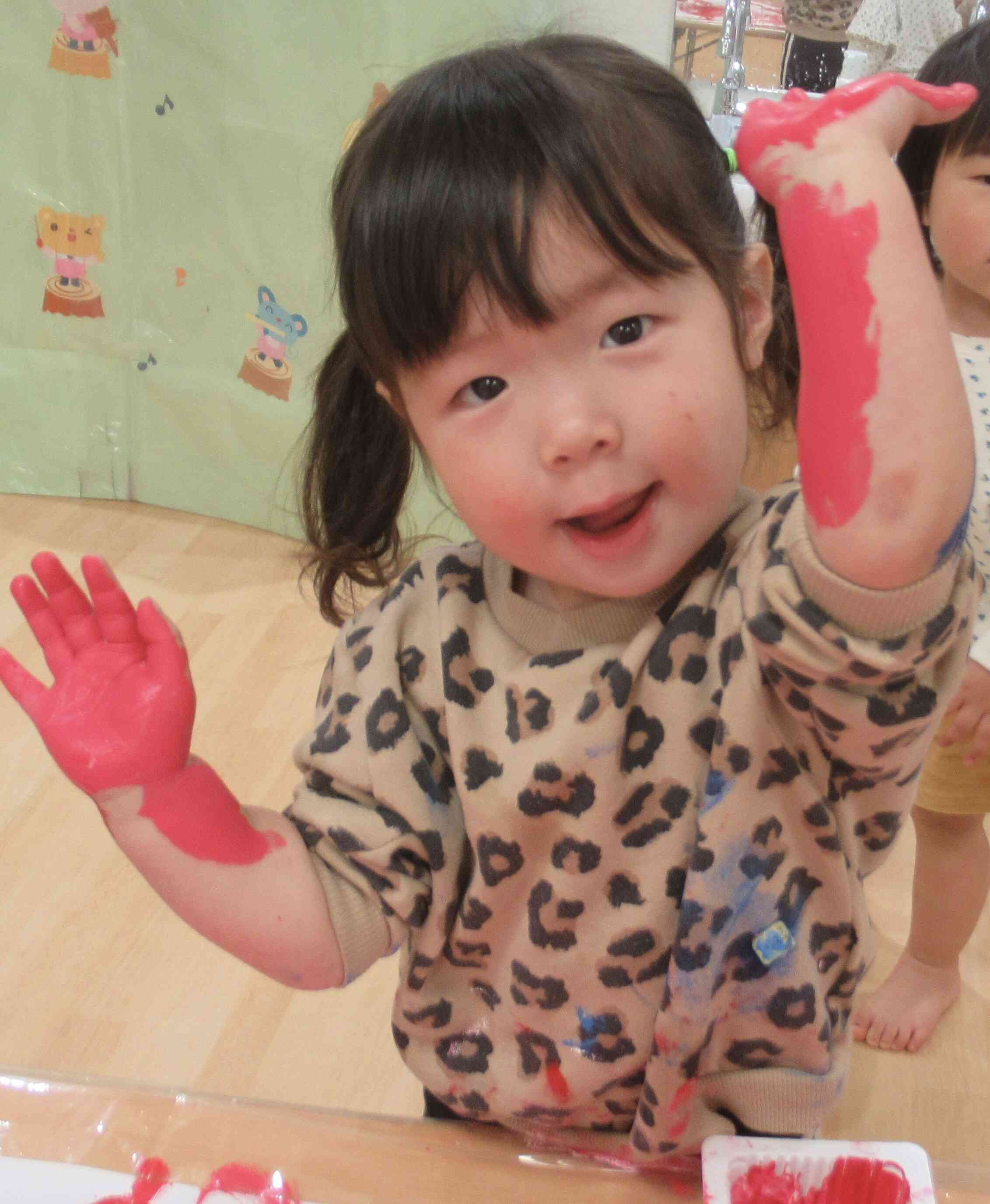 いっぱい絵の具ついちゃった！