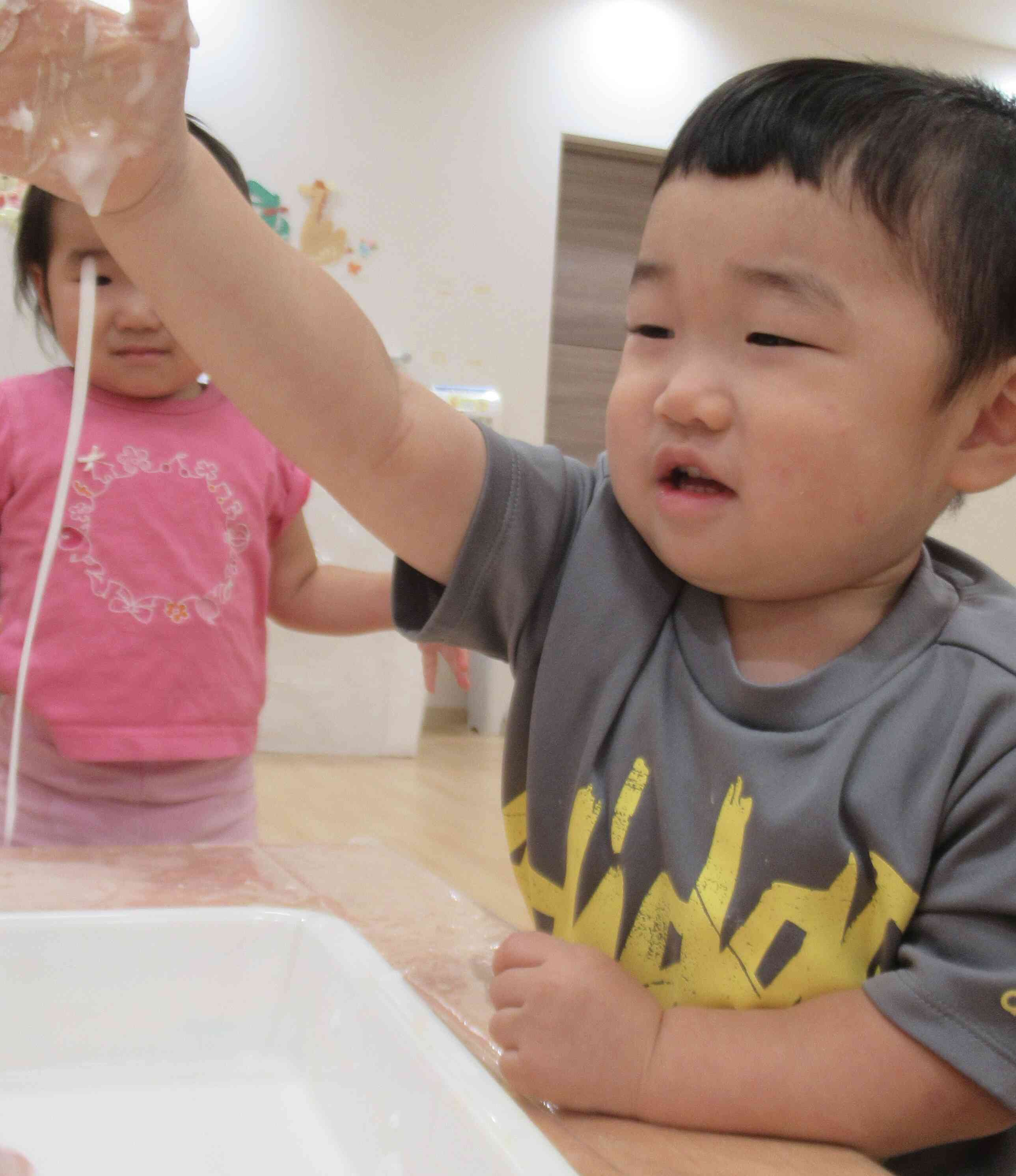 水をいれると、、、