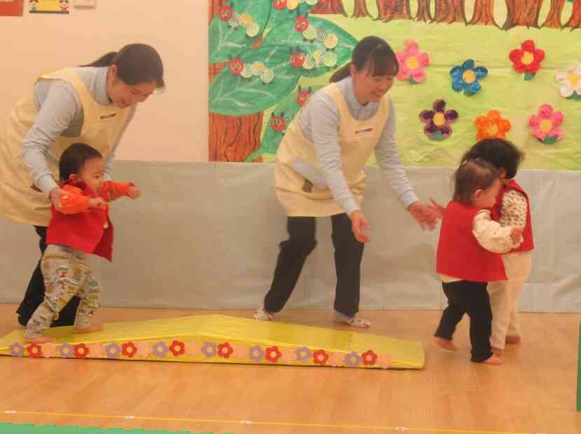 坂道も歩けるよ！